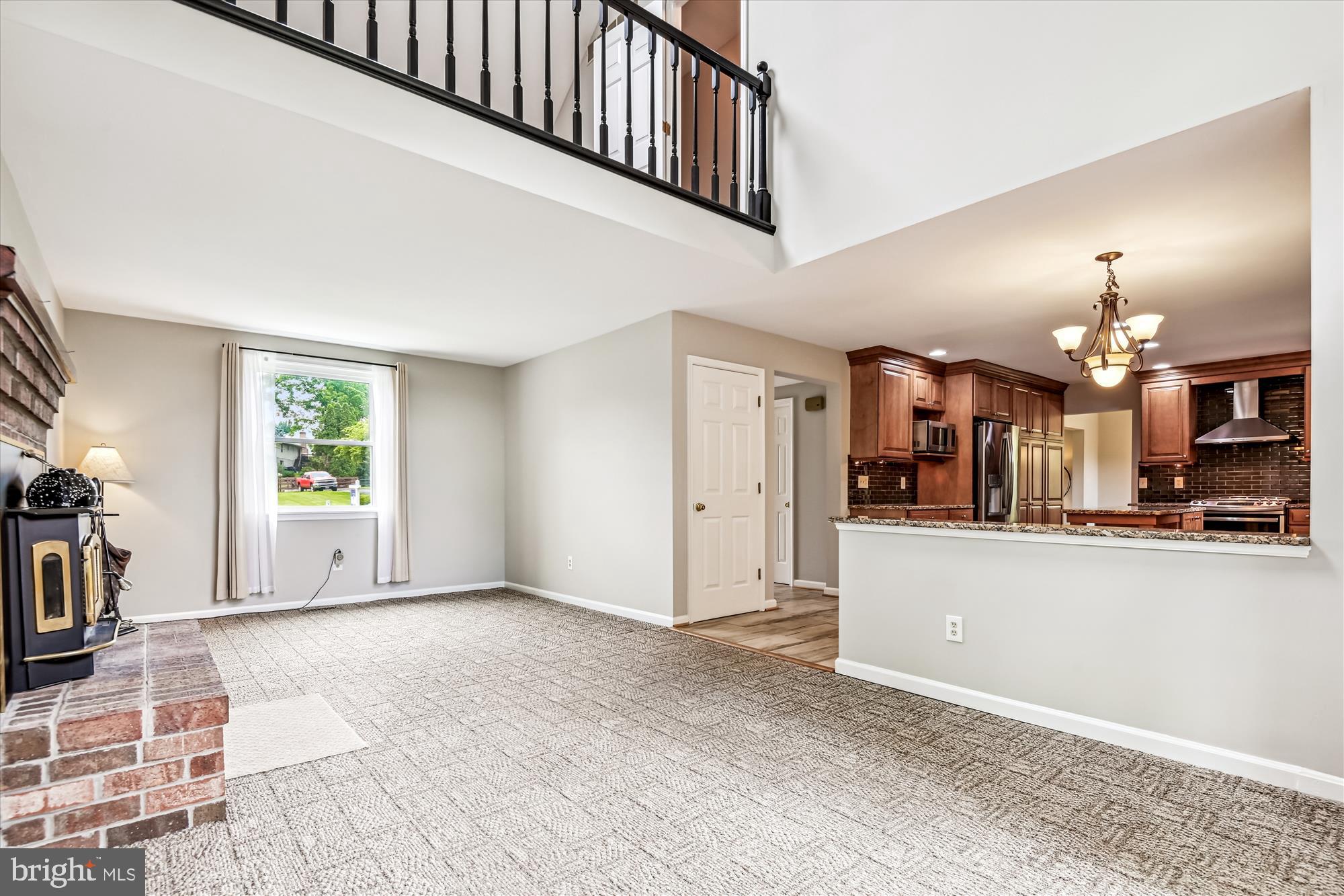 WOODRIDGE MANOR - Residential