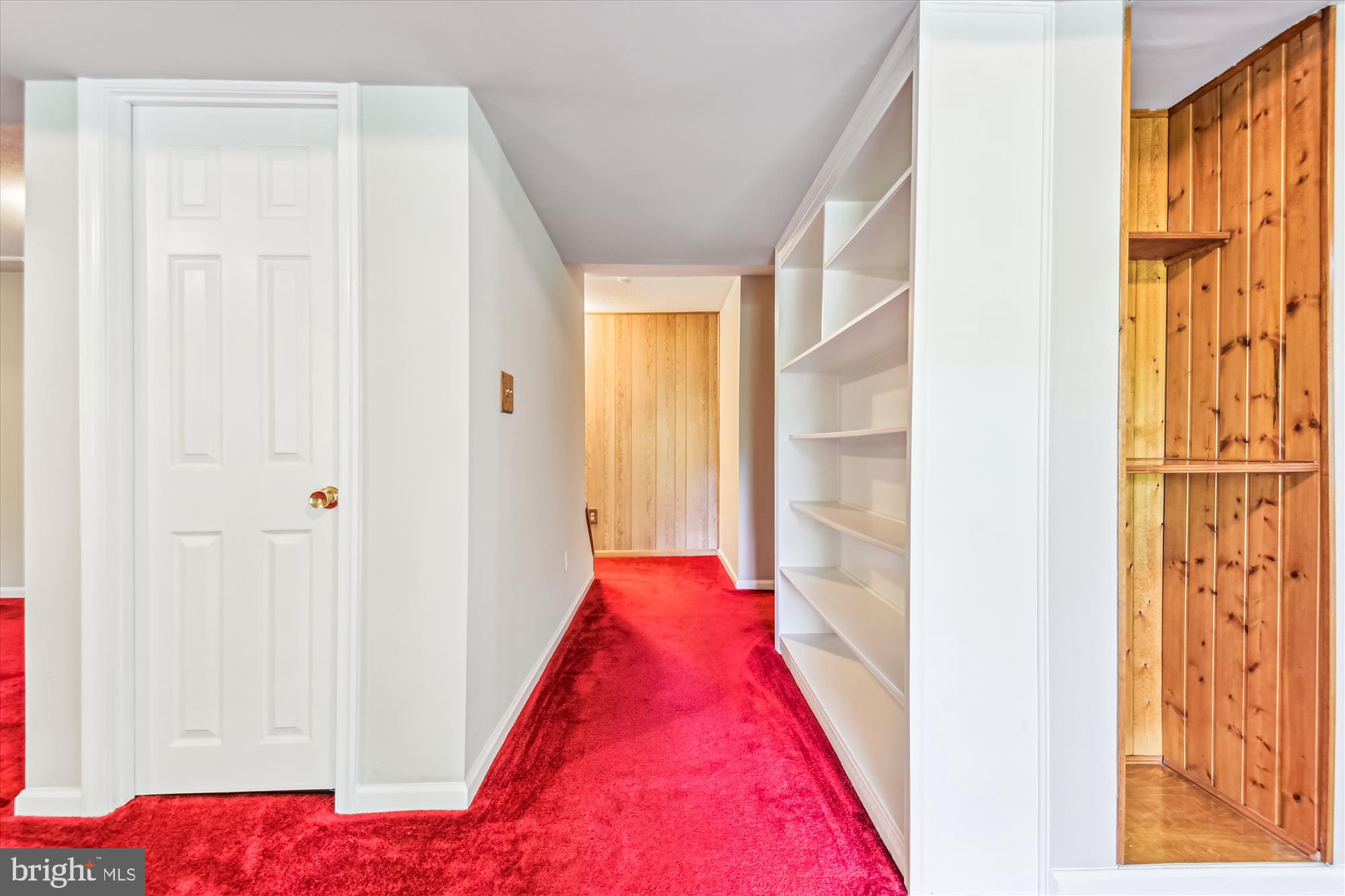 WOODRIDGE MANOR - Residential