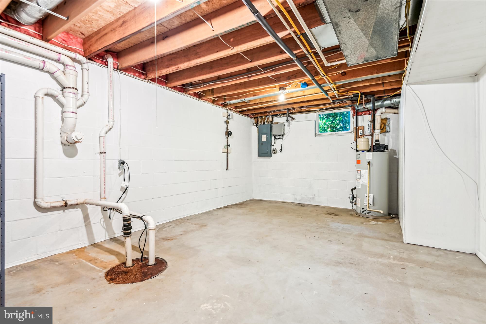 WOODRIDGE MANOR - Residential