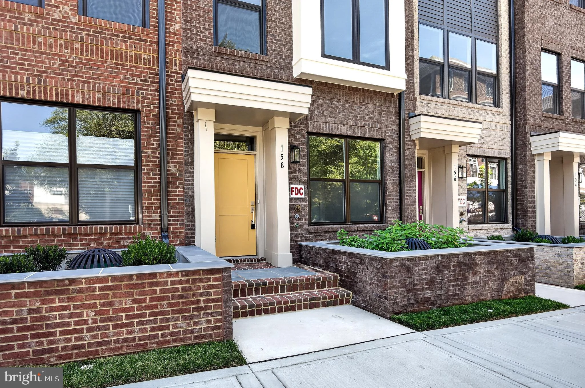 158 N Lee, Falls Church, VA, 22046