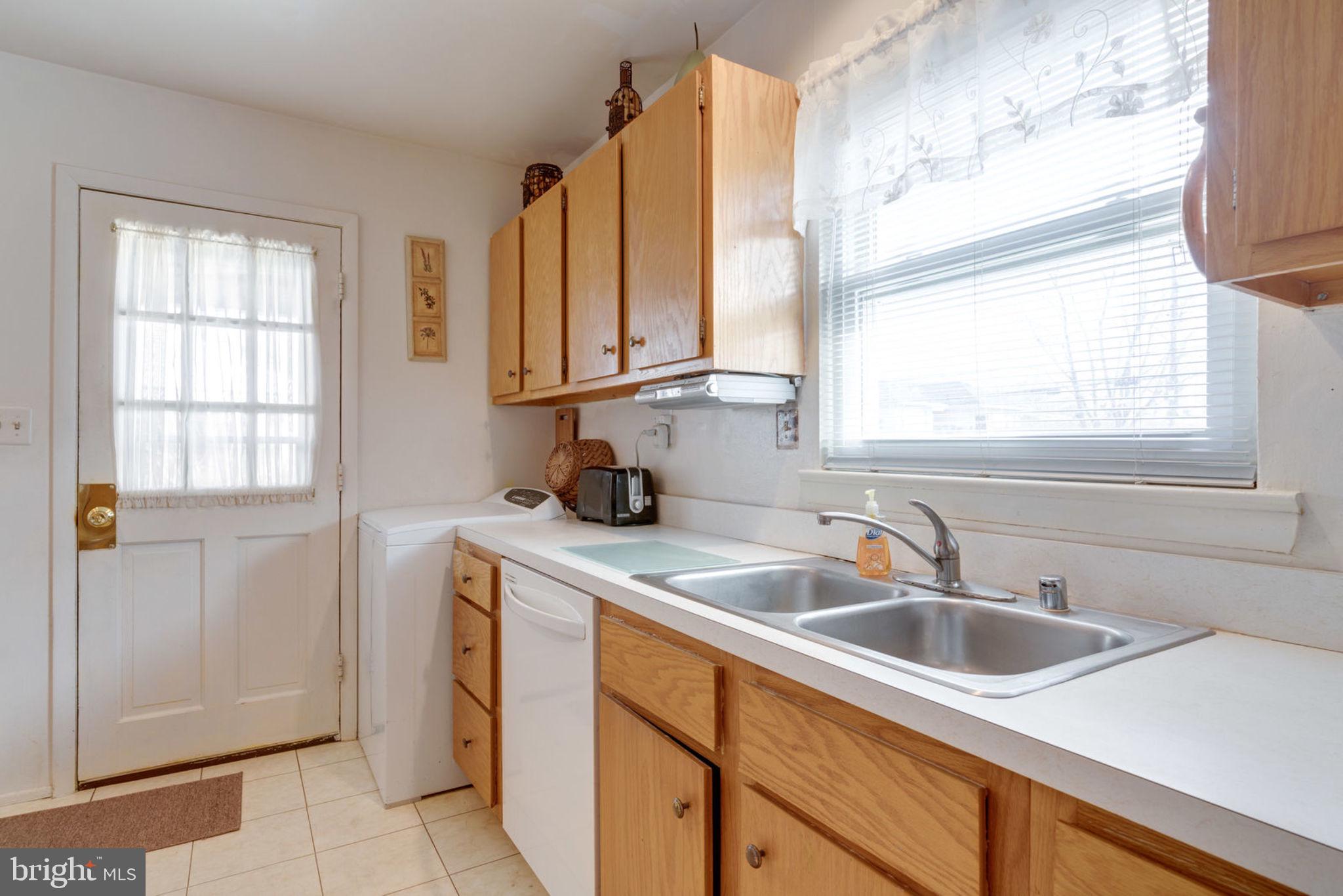 SPRINGFIELD ESTATES - Residential