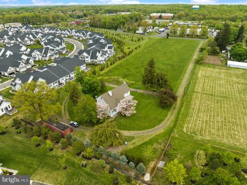 136 OLD OXFORD VALLEY ROAD LANGHORNE PA 19047