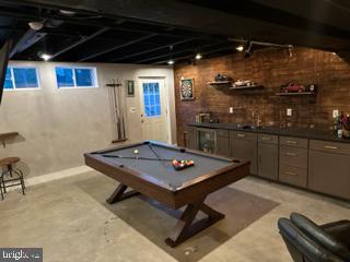 BALLANTRAE - Residential Lease