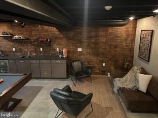 BALLANTRAE - Residential Lease