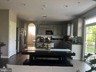 BALLANTRAE - Residential Lease