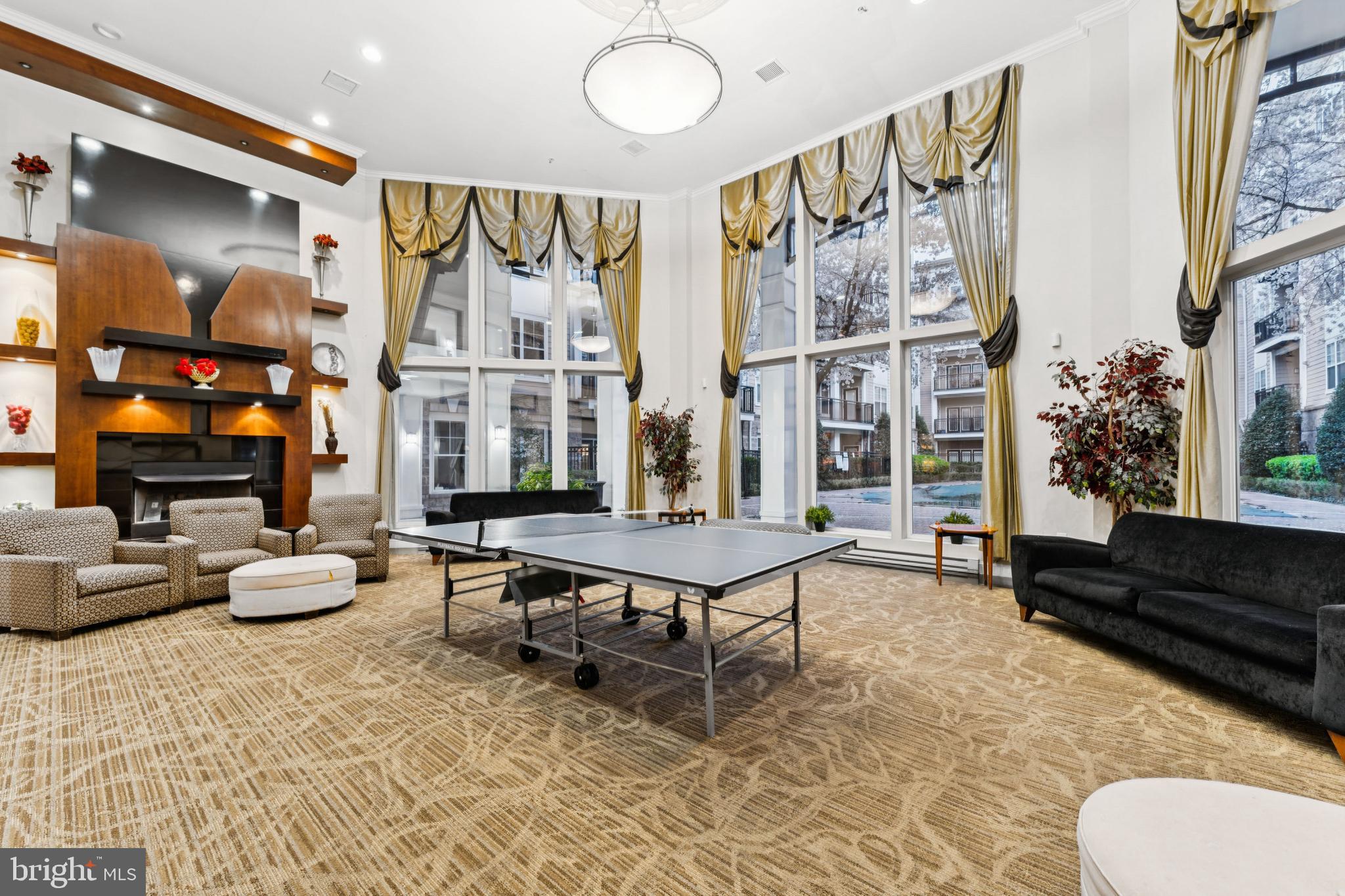 FITZ AT ROCKVILLE TOWN C - Residential