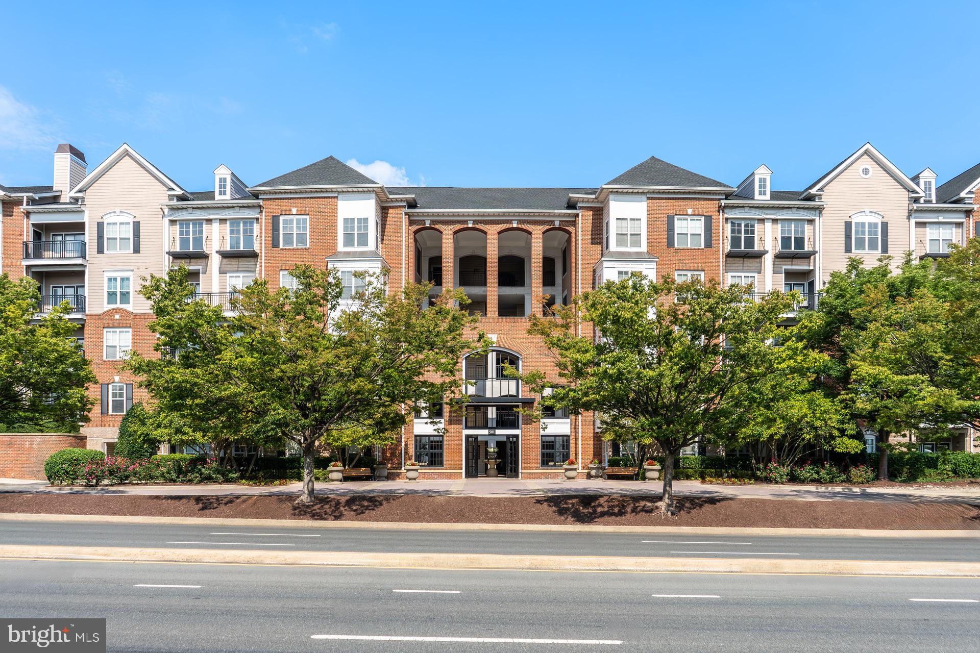 FITZ AT ROCKVILLE TOWN C - Residential