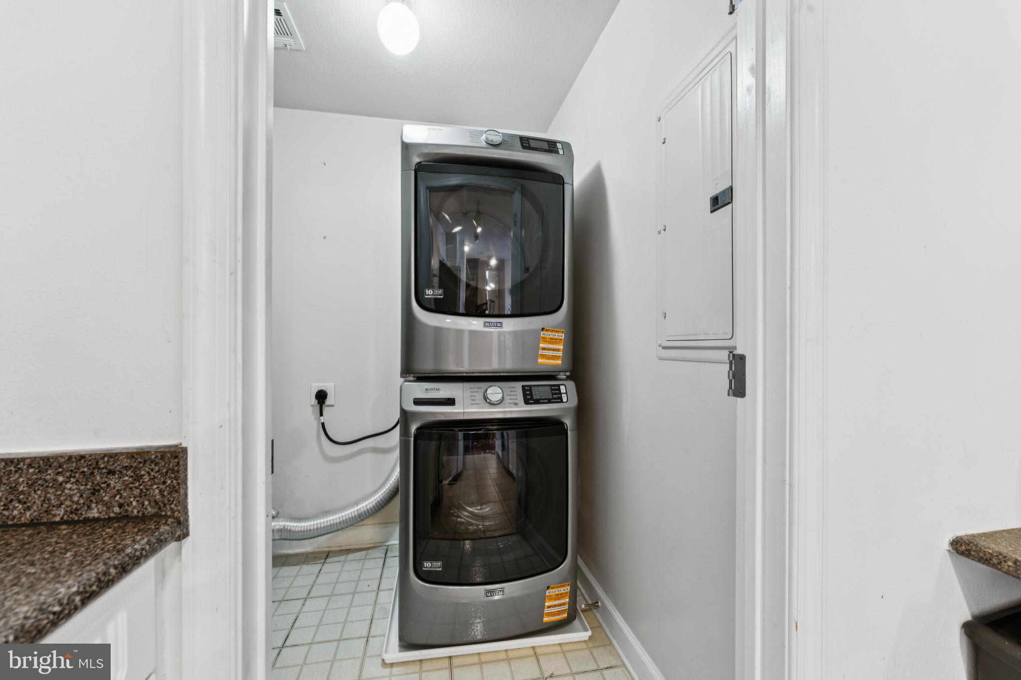 FITZ AT ROCKVILLE TOWN C - Residential