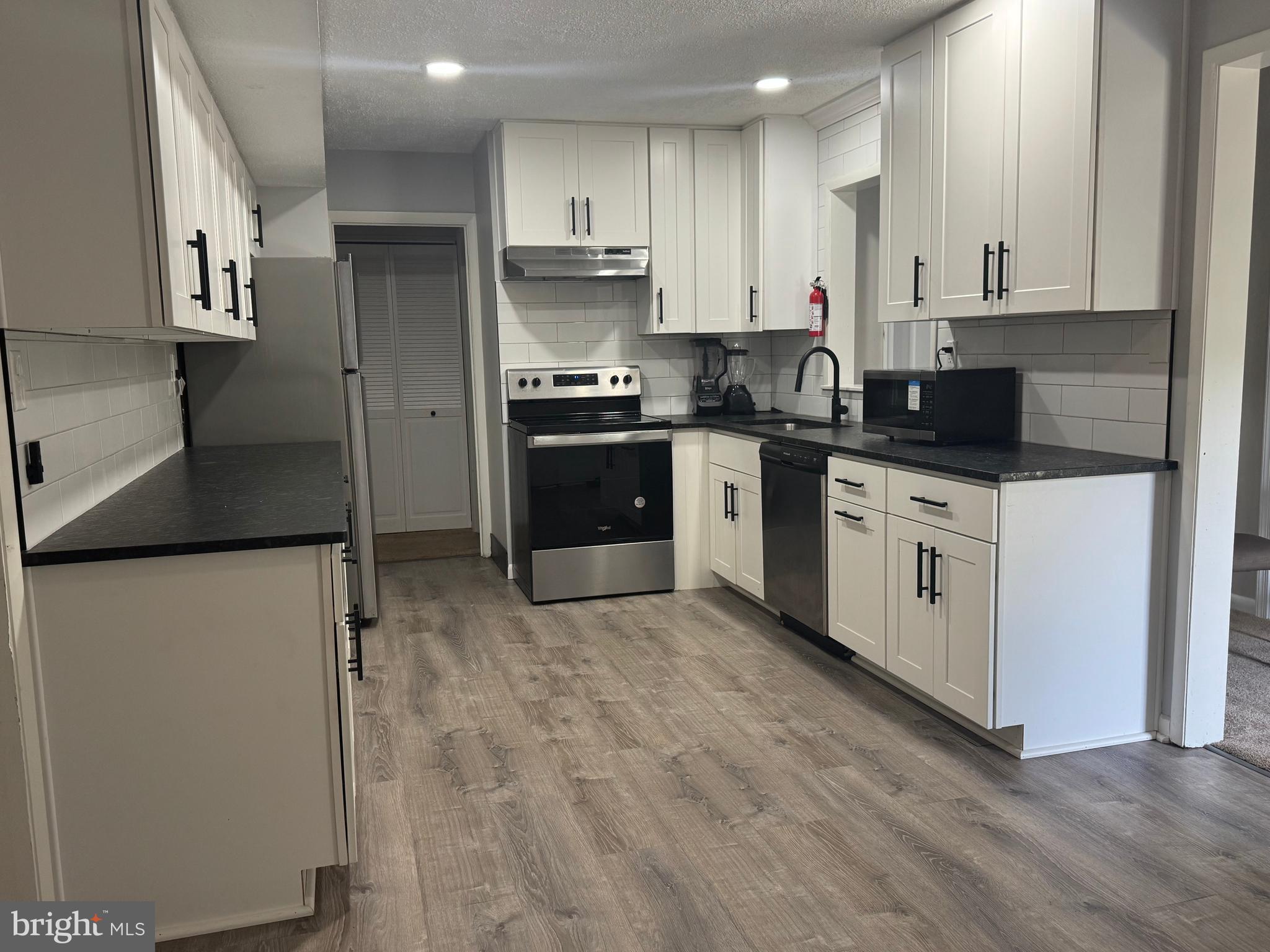 FOXHILL AT BELAIR - Residential