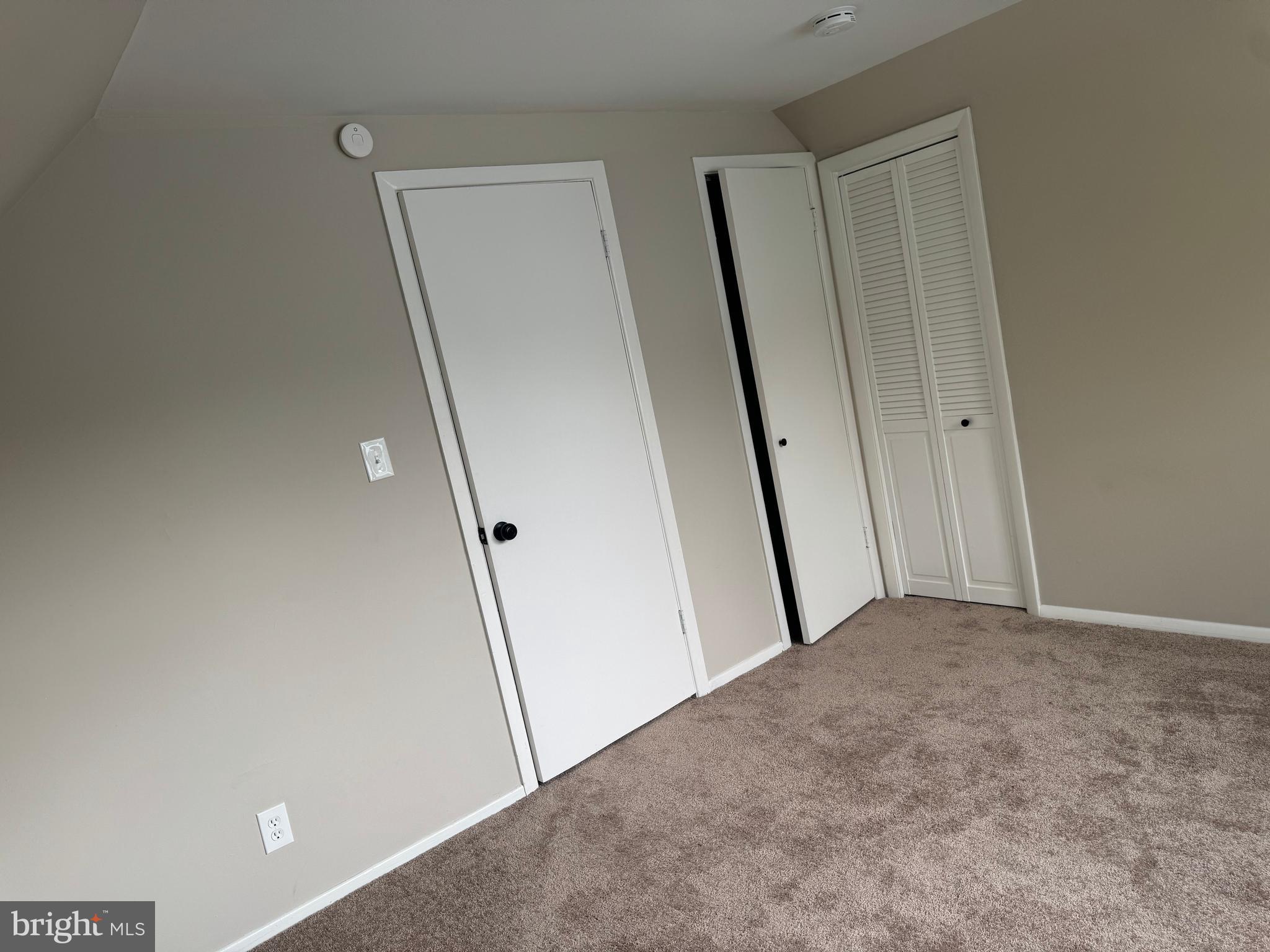 FOXHILL AT BELAIR - Residential