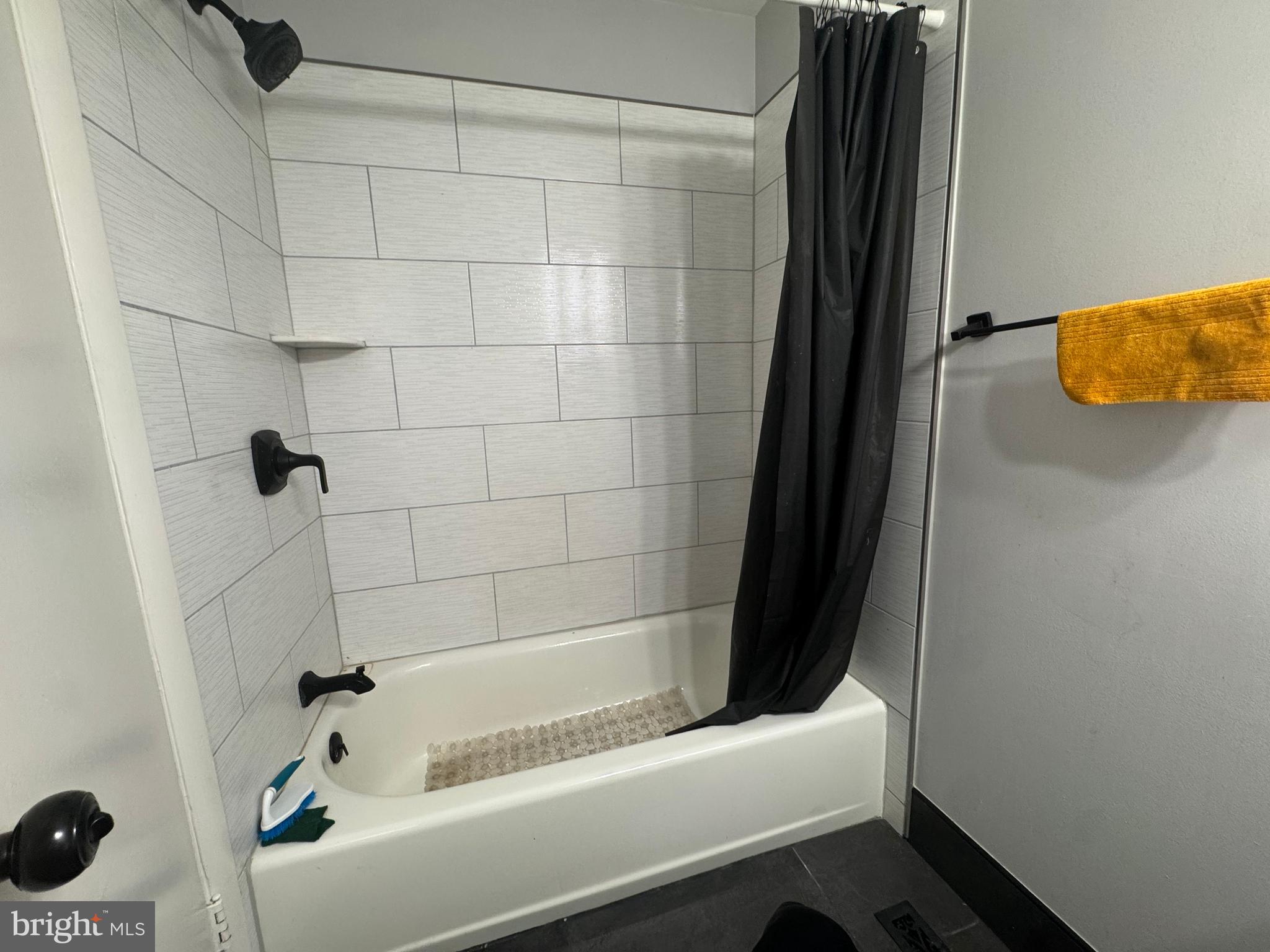 FOXHILL AT BELAIR - Residential