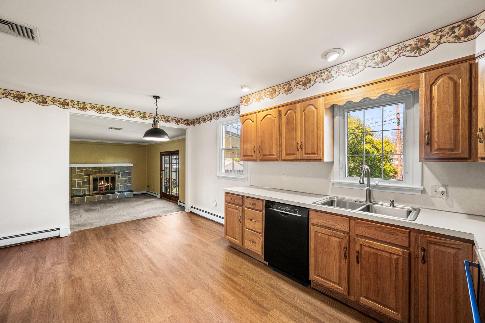 AMITY GARDENS - Residential