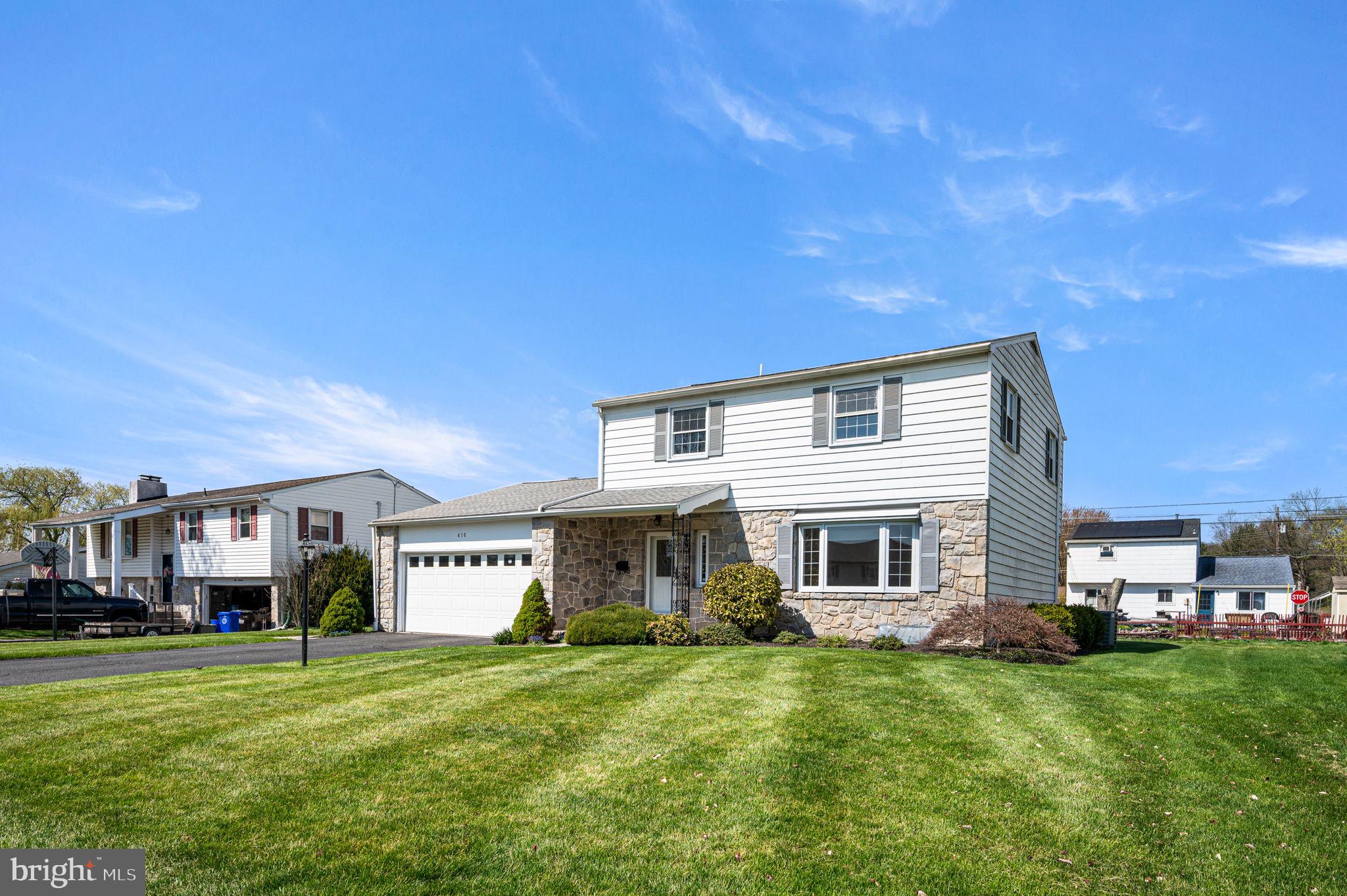 416 LAURELWOOD DRIVE