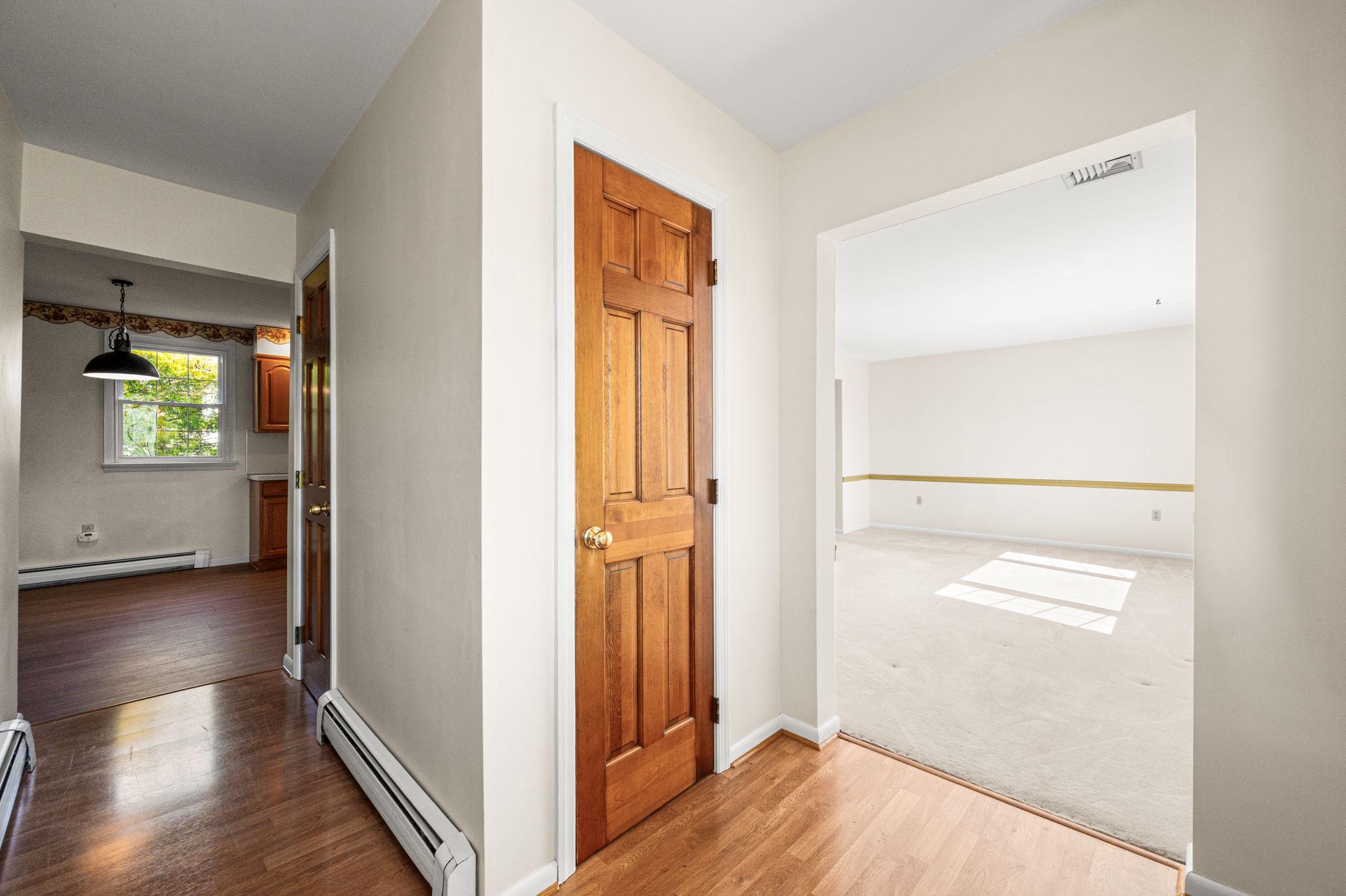 416 LAURELWOOD DRIVE