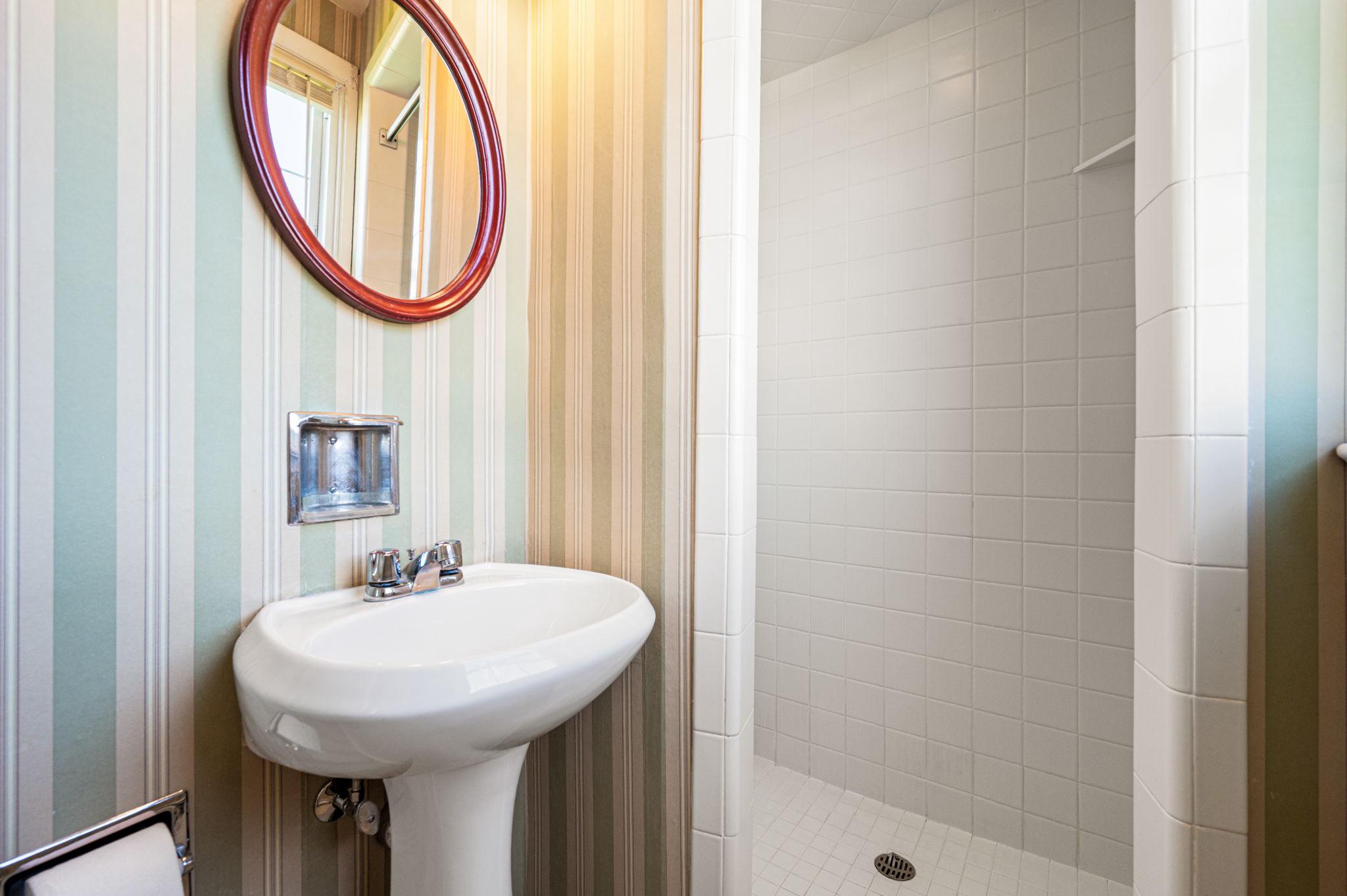 AMITY GARDENS - Residential