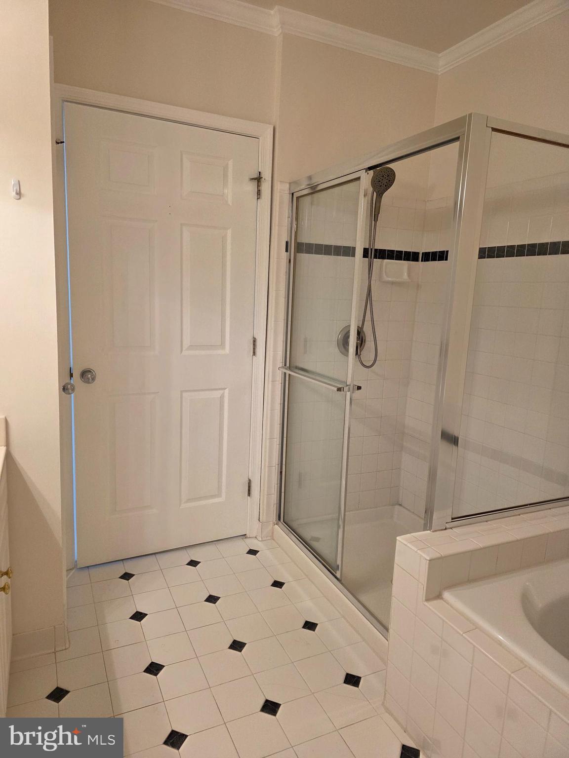 LAKESIDE AT SOUTH RIDING - Residential Lease