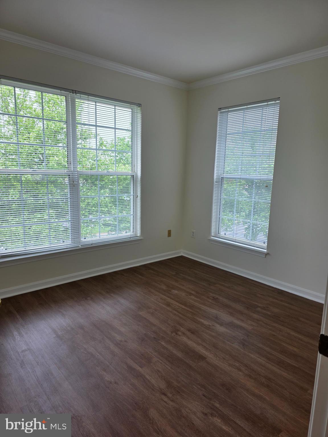 LAKESIDE AT SOUTH RIDING - Residential Lease