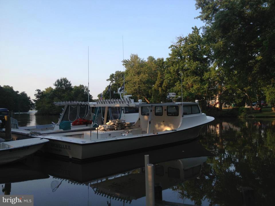 QUEEN ANNE COLONY - Residential