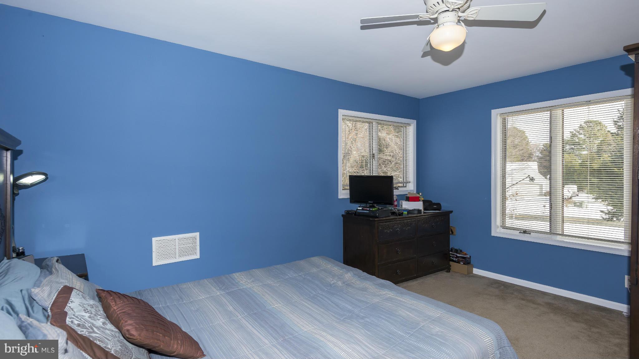 QUEEN ANNE COLONY - Residential