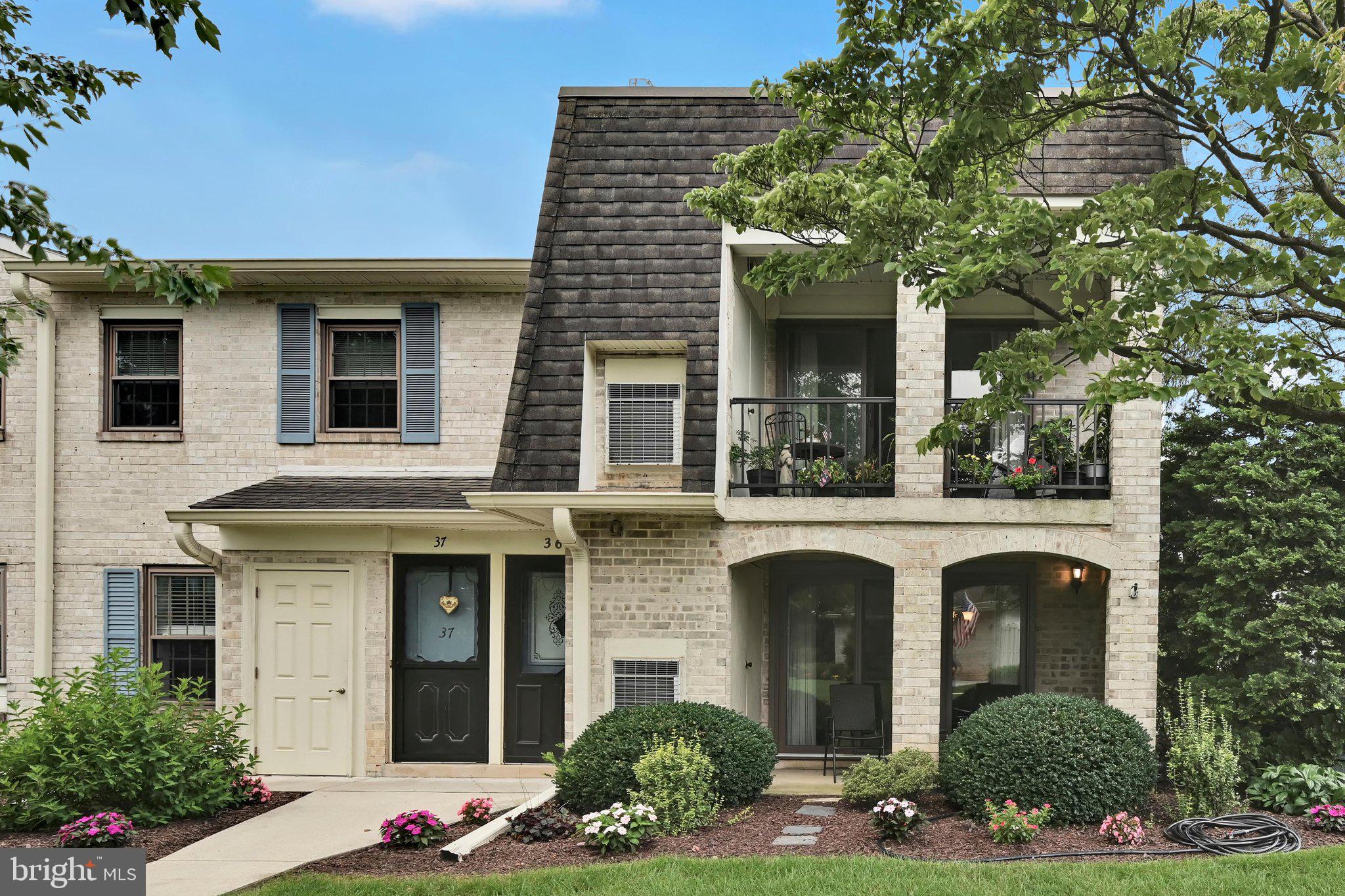 36 VALLEYBROOK DRIVE