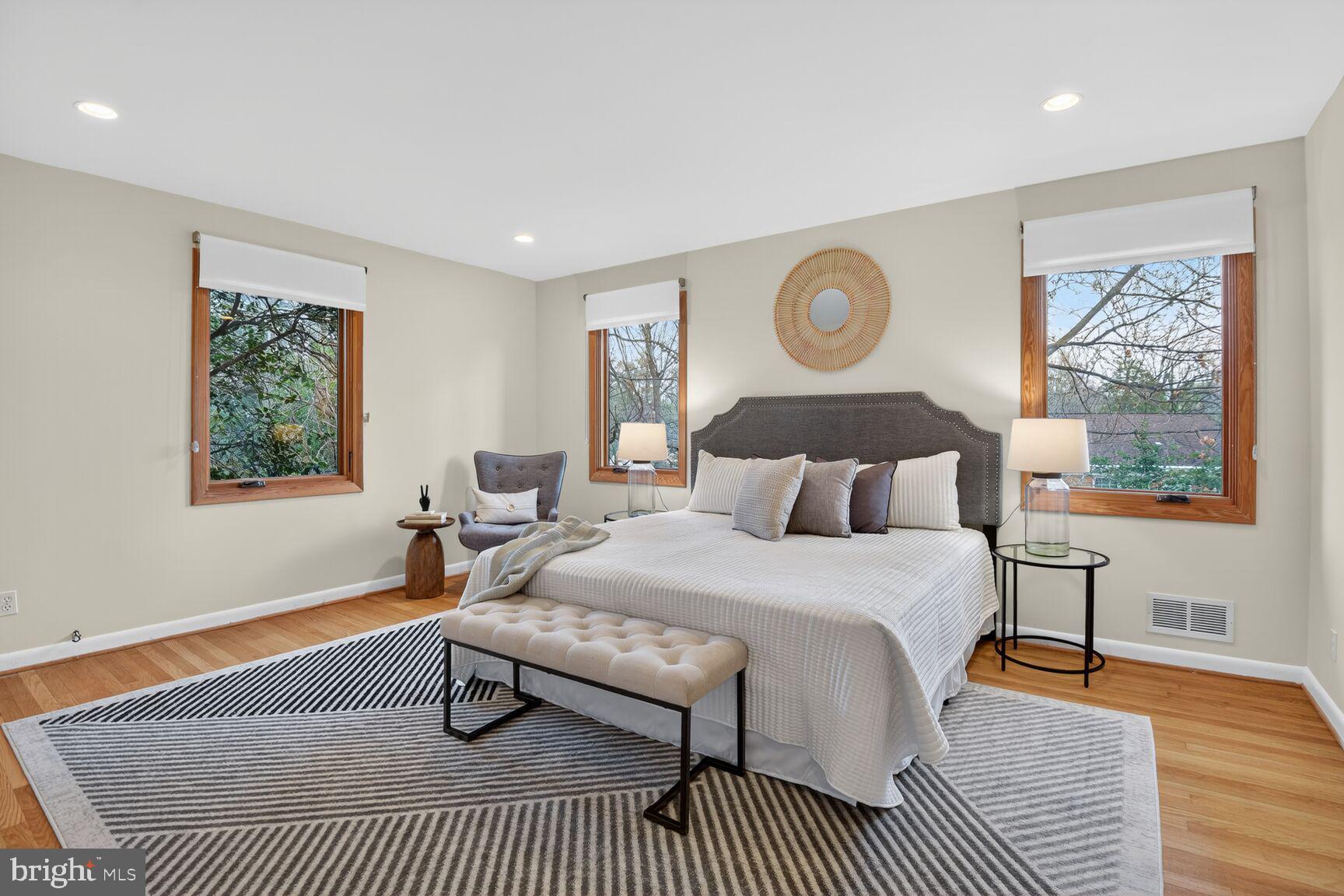 KENWOOD PARK - Residential