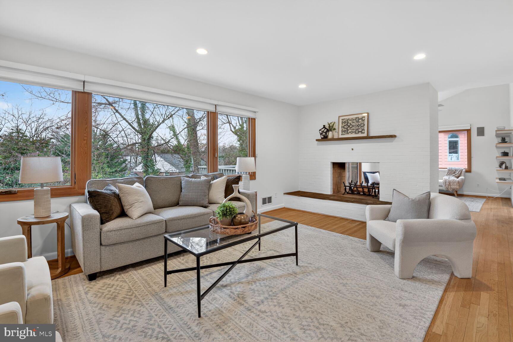 KENWOOD PARK - Residential