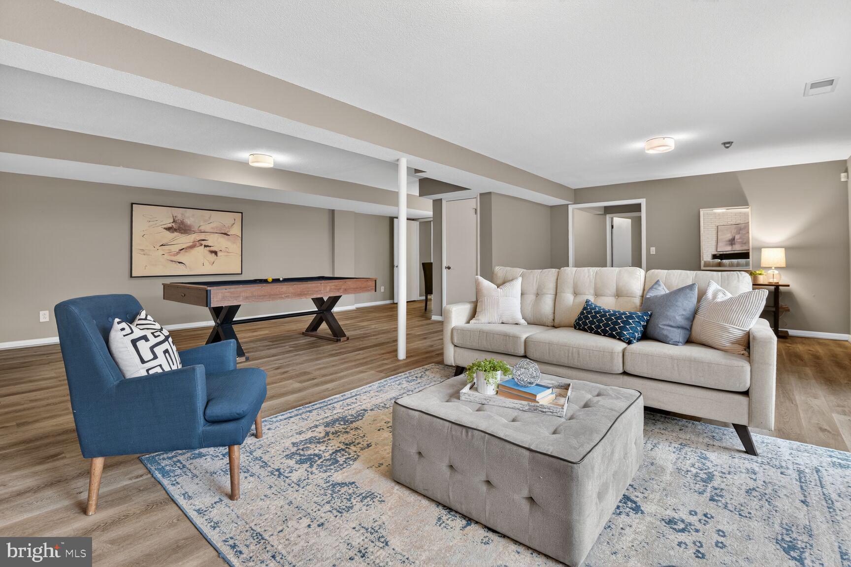 KENWOOD PARK - Residential