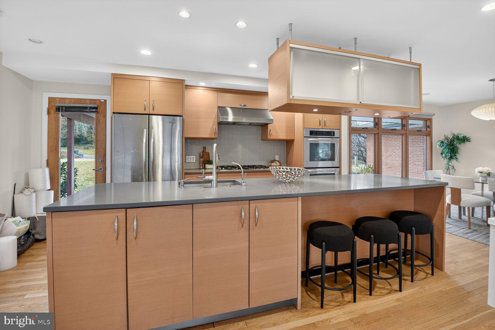 KENWOOD PARK - Residential