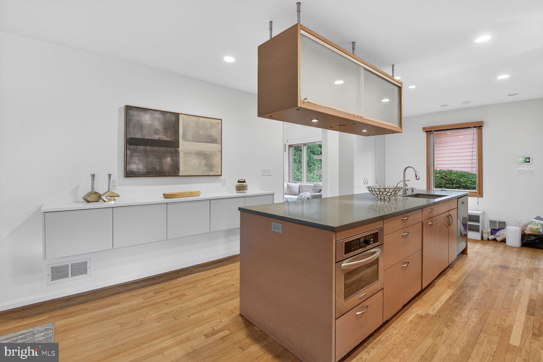 KENWOOD PARK - Residential