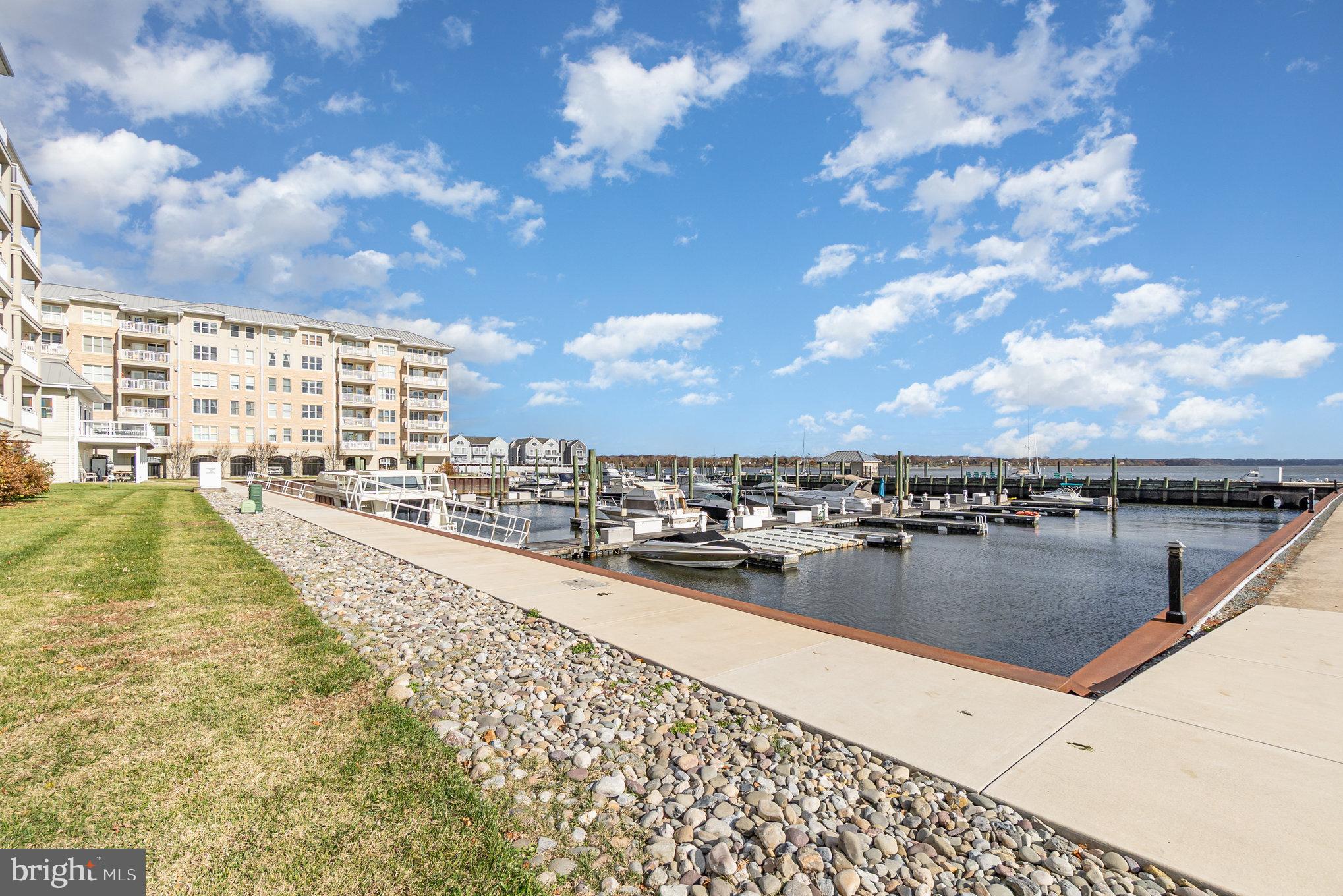 HERON HARBOR - Residential