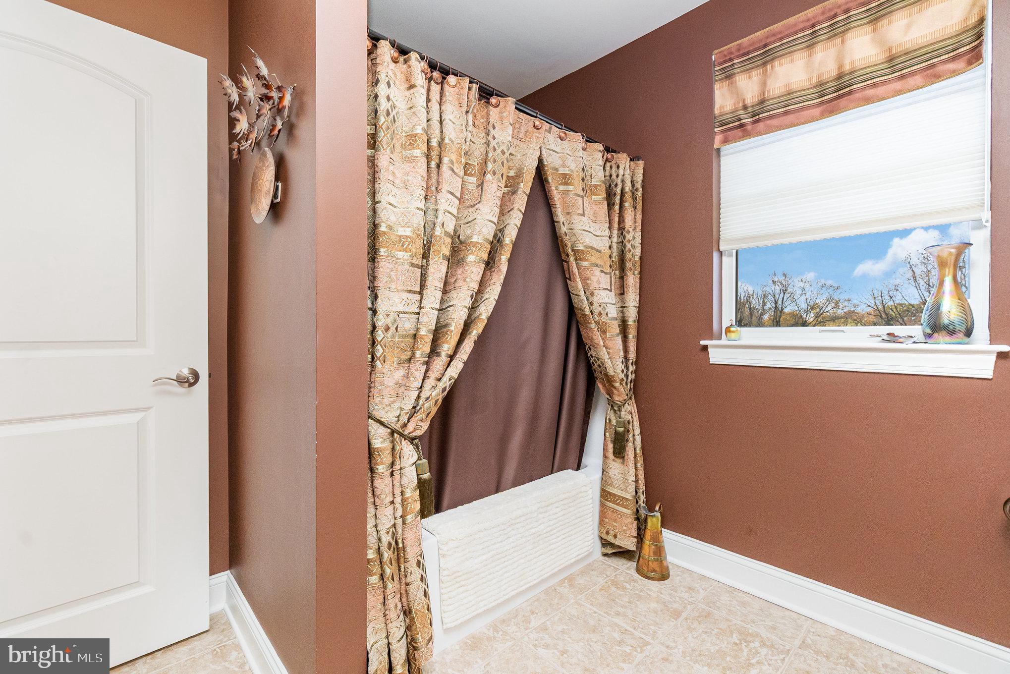 HERON HARBOR - Residential