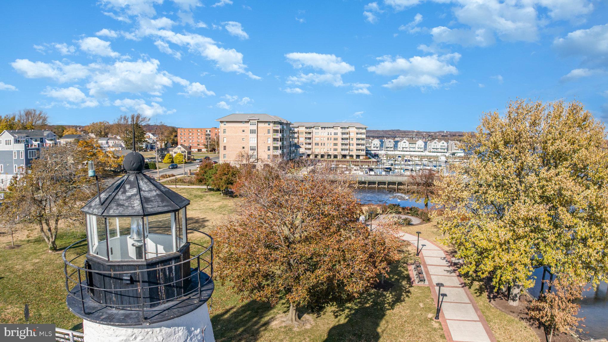 HERON HARBOR - Residential