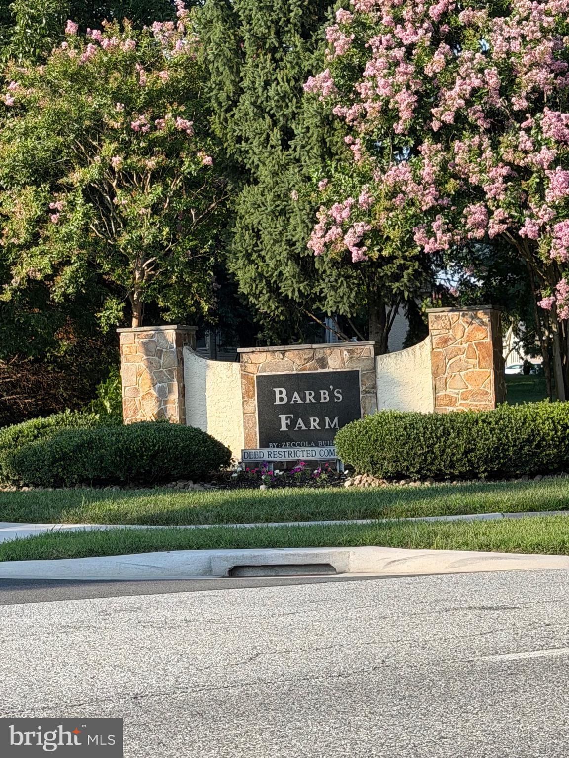 121 W HARVEST DRIVE