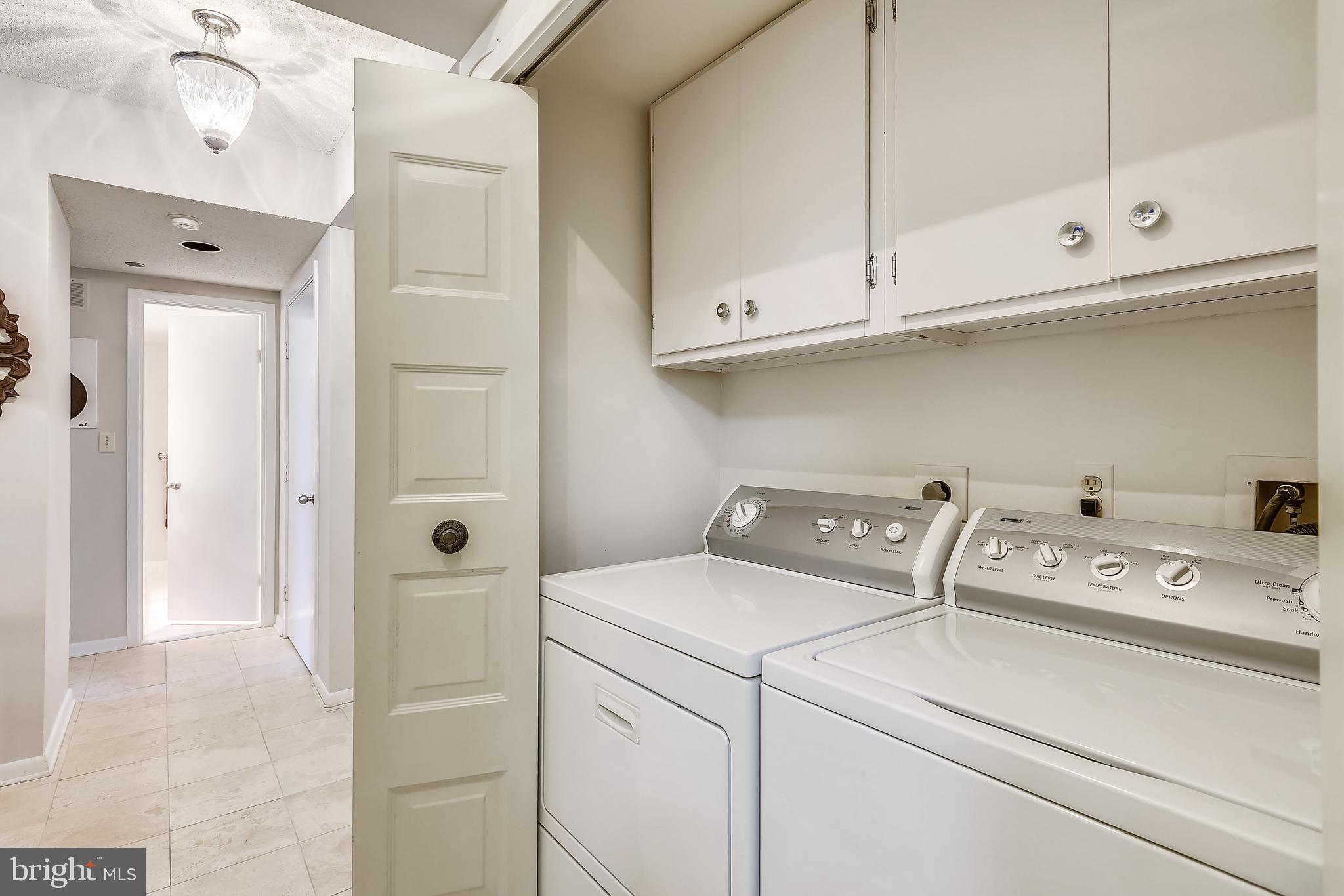 SKYLINE SQUARE CONDO - Residential