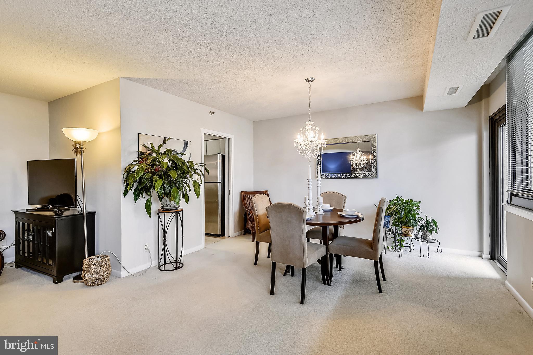 SKYLINE SQUARE CONDO - Residential