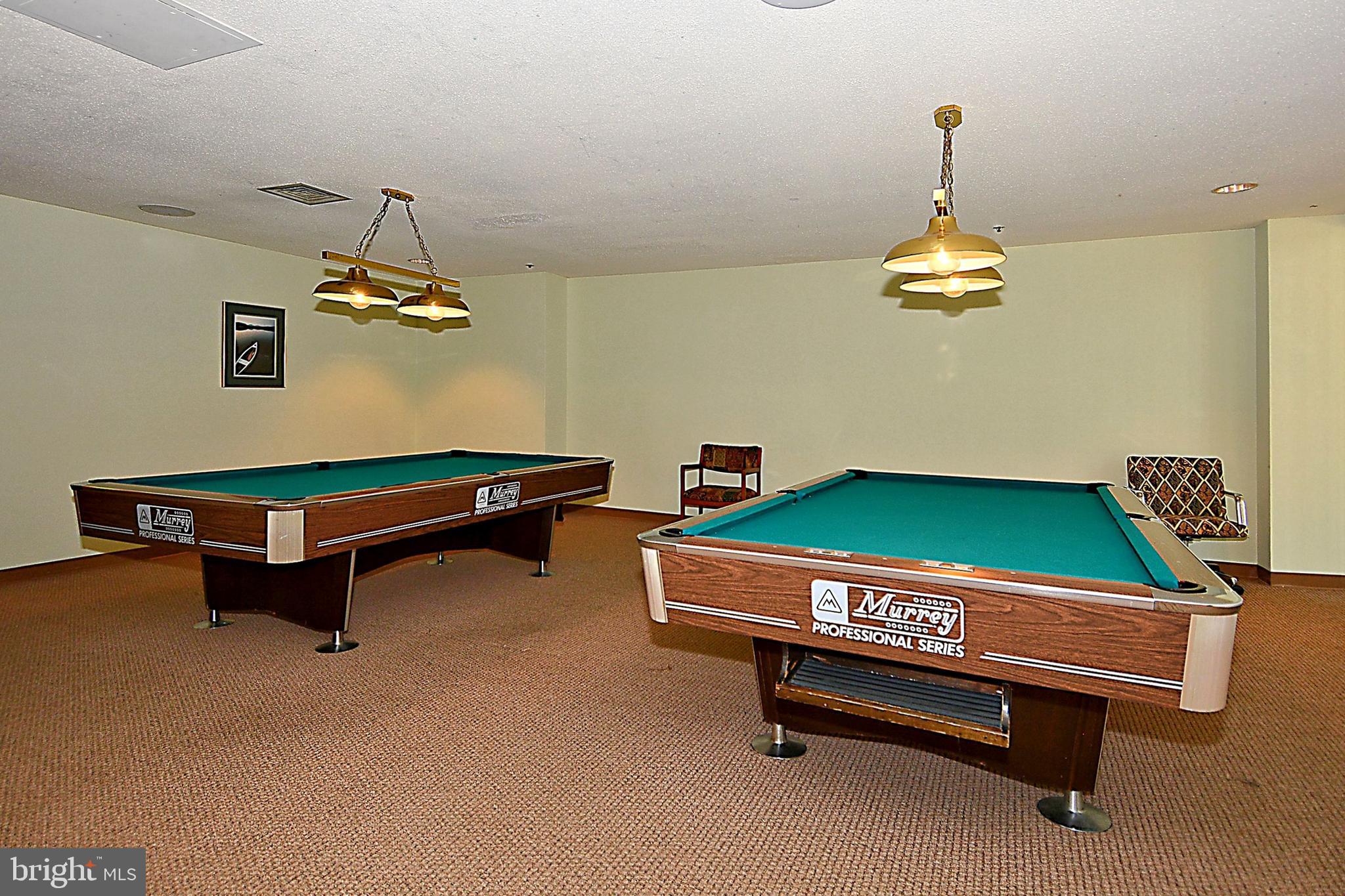 SKYLINE SQUARE CONDO - Residential