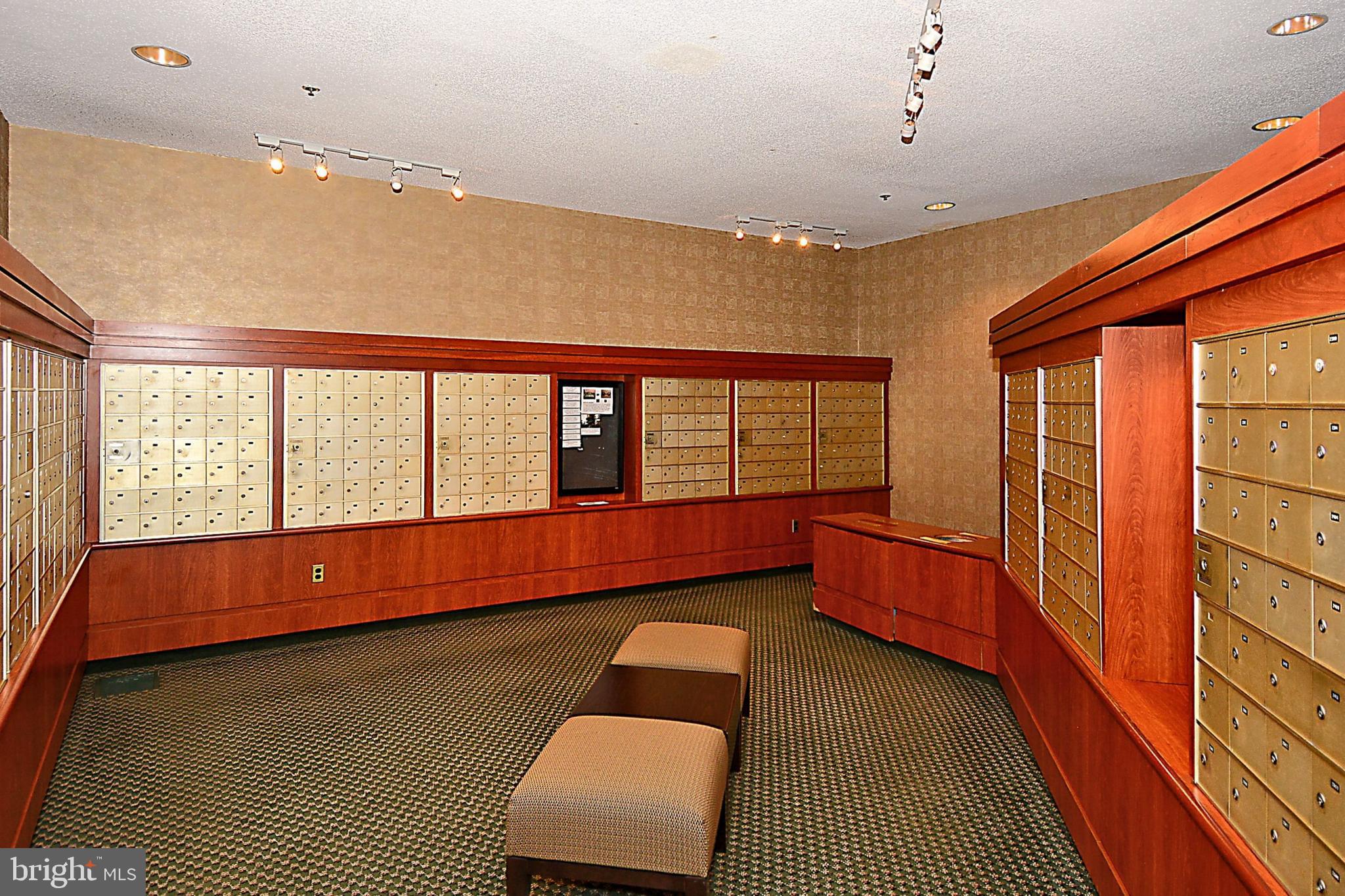 SKYLINE SQUARE CONDO - Residential