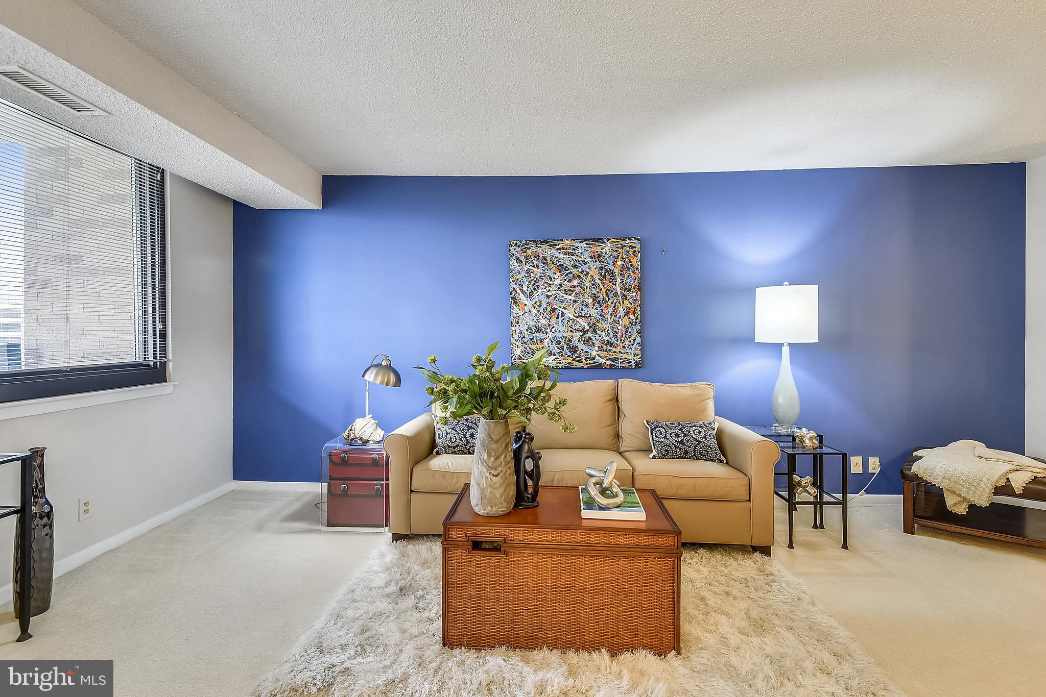 SKYLINE SQUARE CONDO - Residential