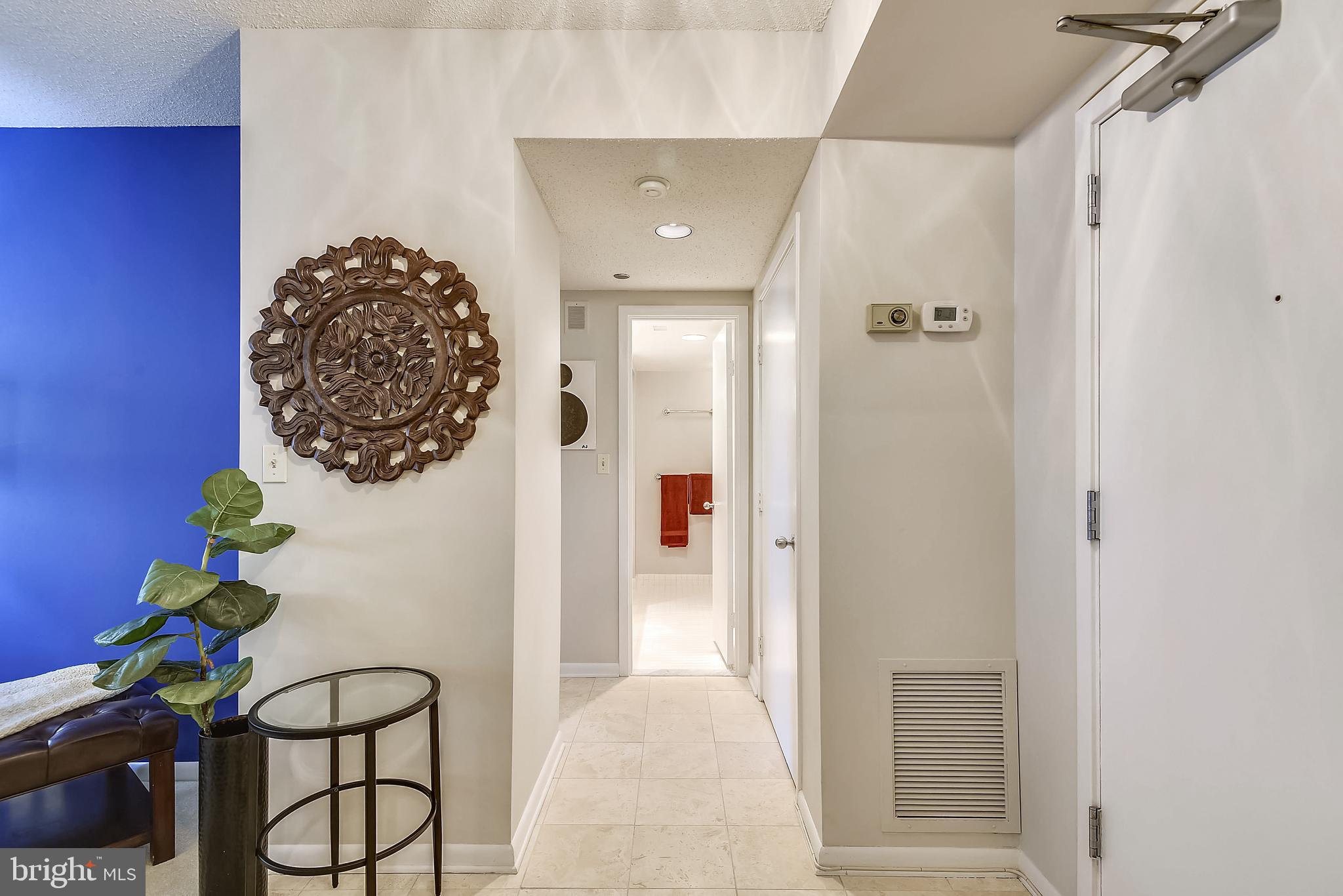 SKYLINE SQUARE CONDO - Residential