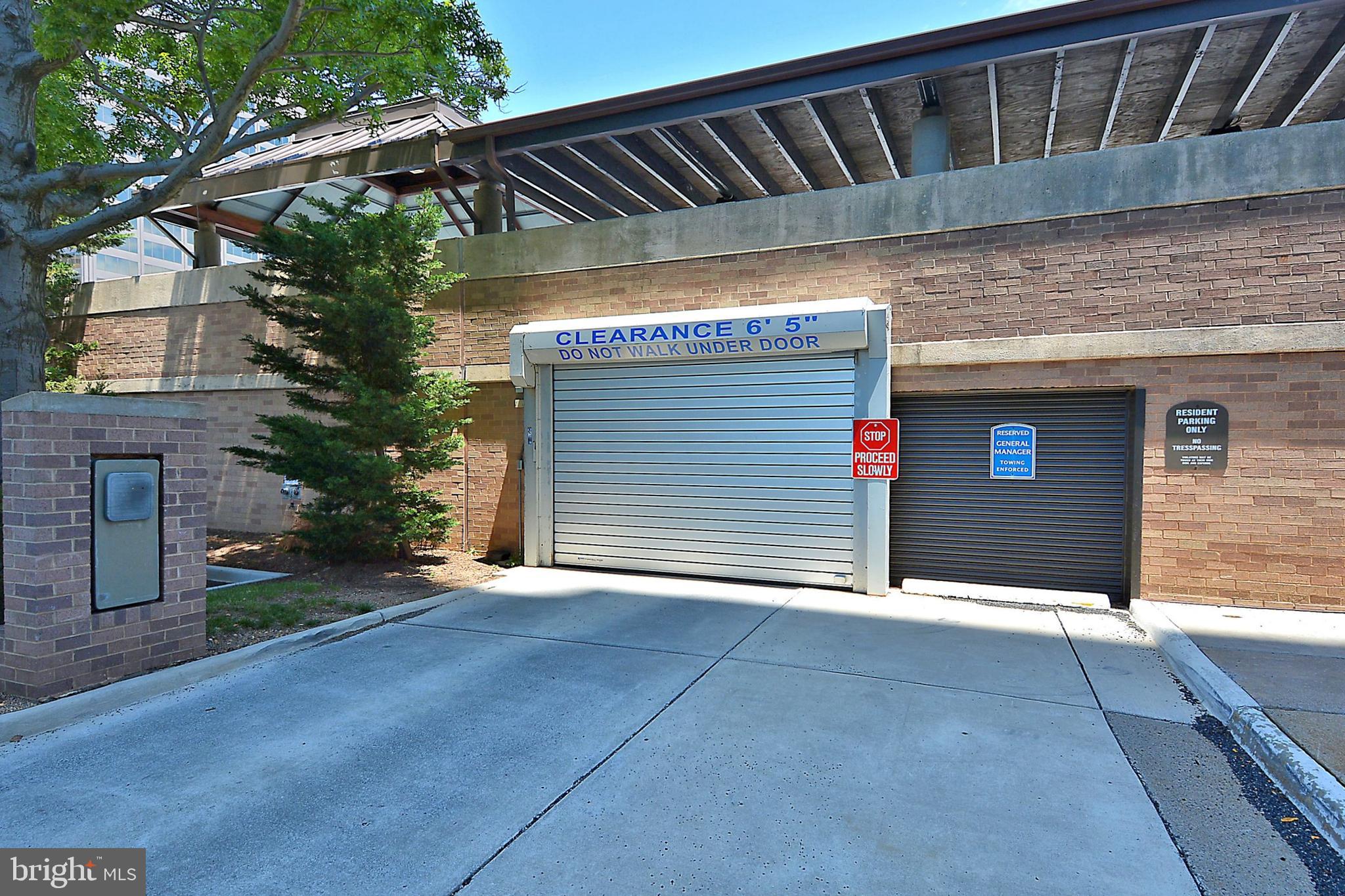 SKYLINE SQUARE CONDO - Residential