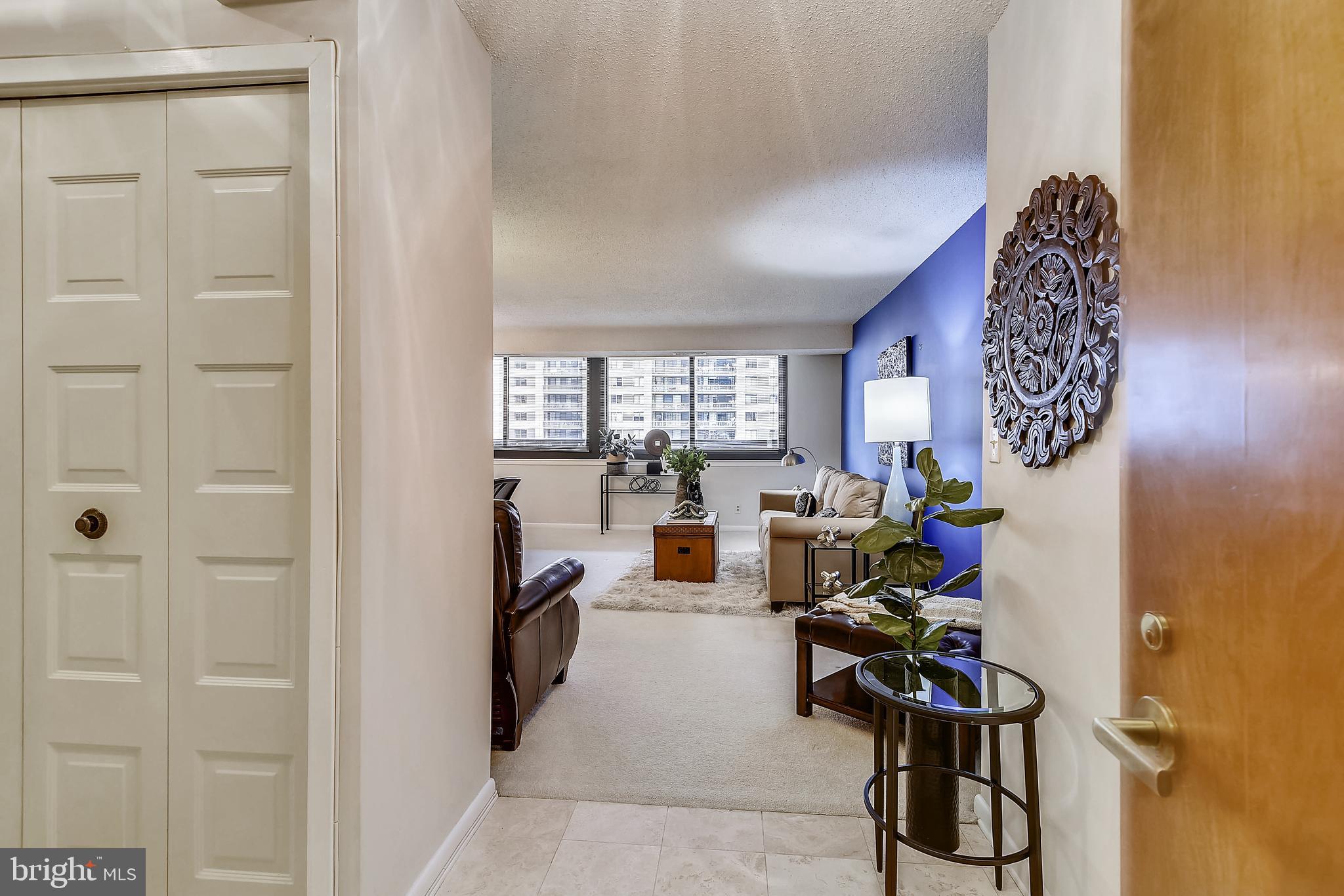 SKYLINE SQUARE CONDO - Residential