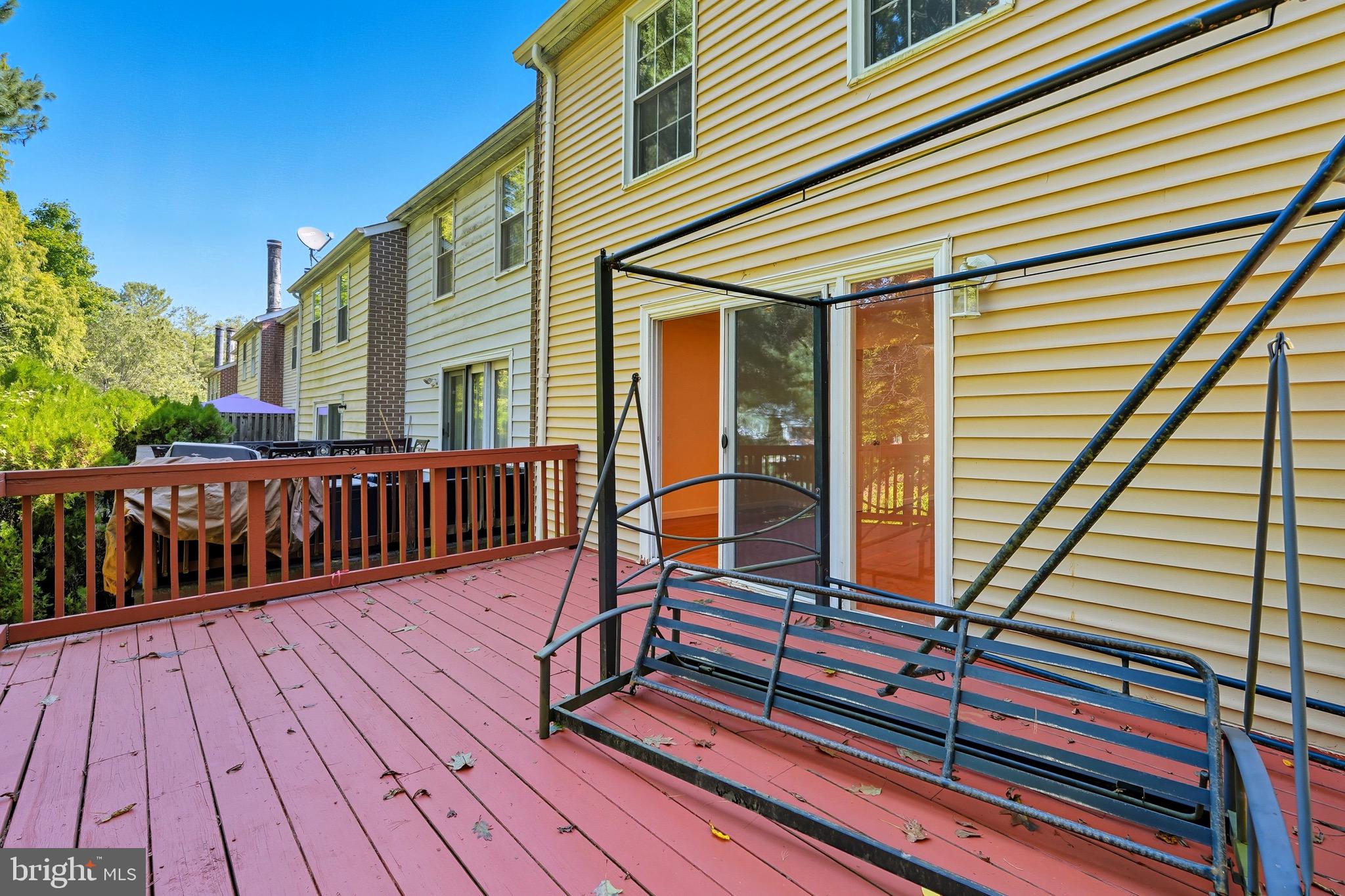 CHIPPENDALE - Residential