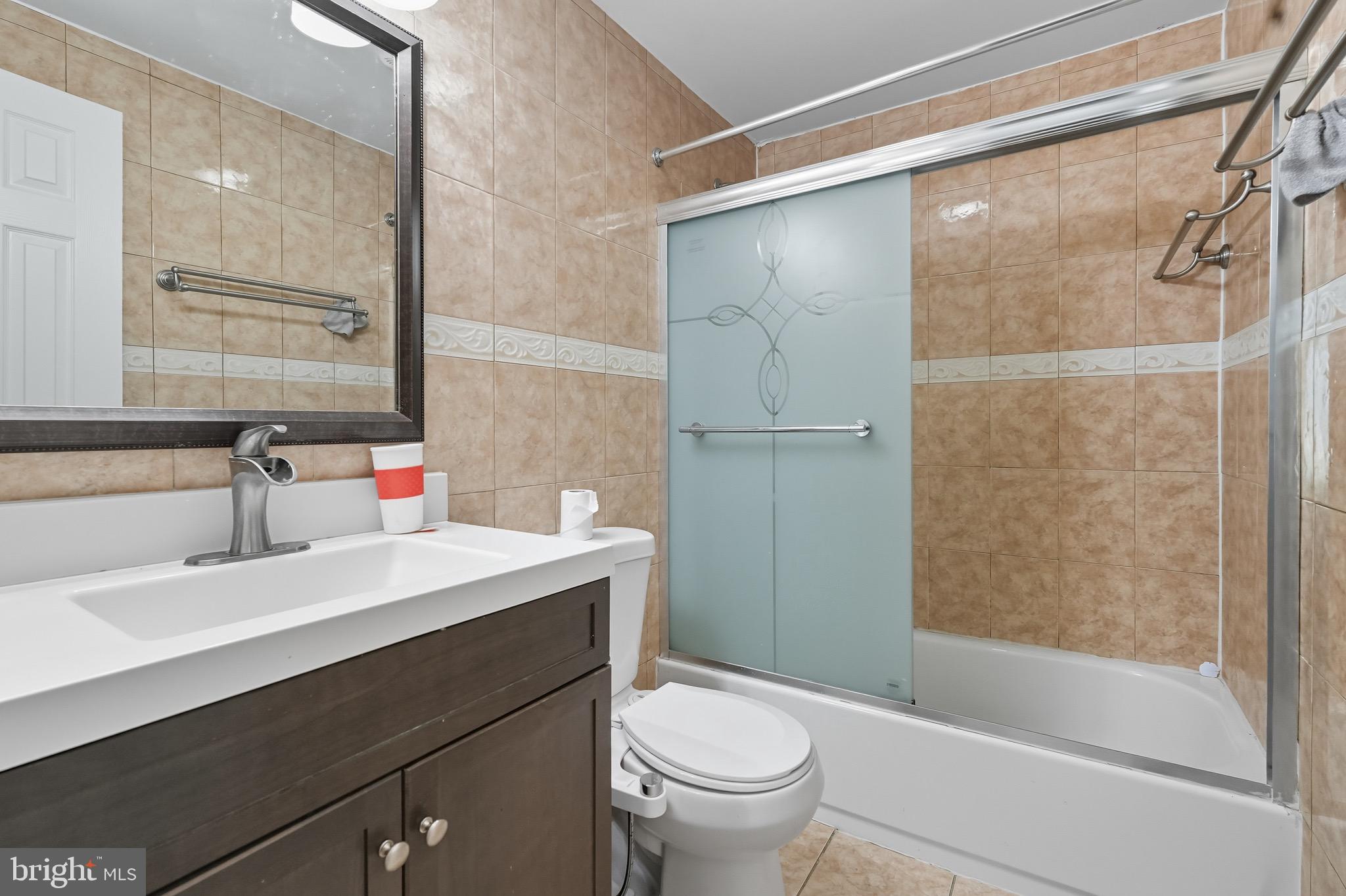 CHIPPENDALE - Residential