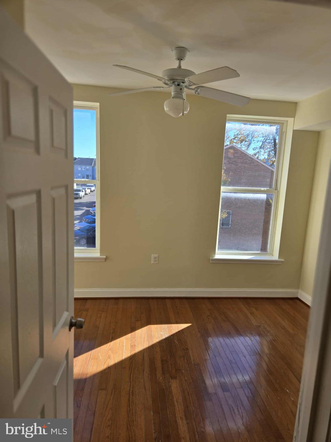 JOHNSTON SQUARE - Residential