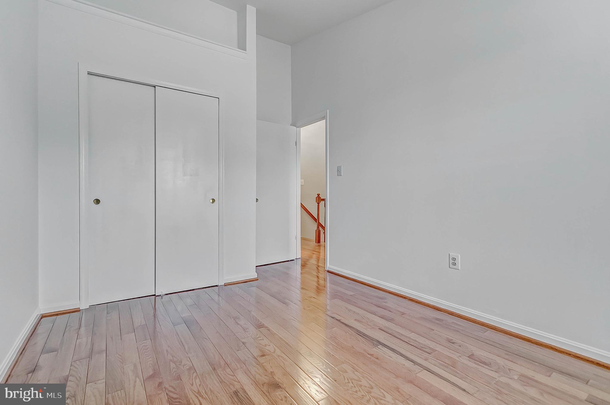 CALVERTON - Residential