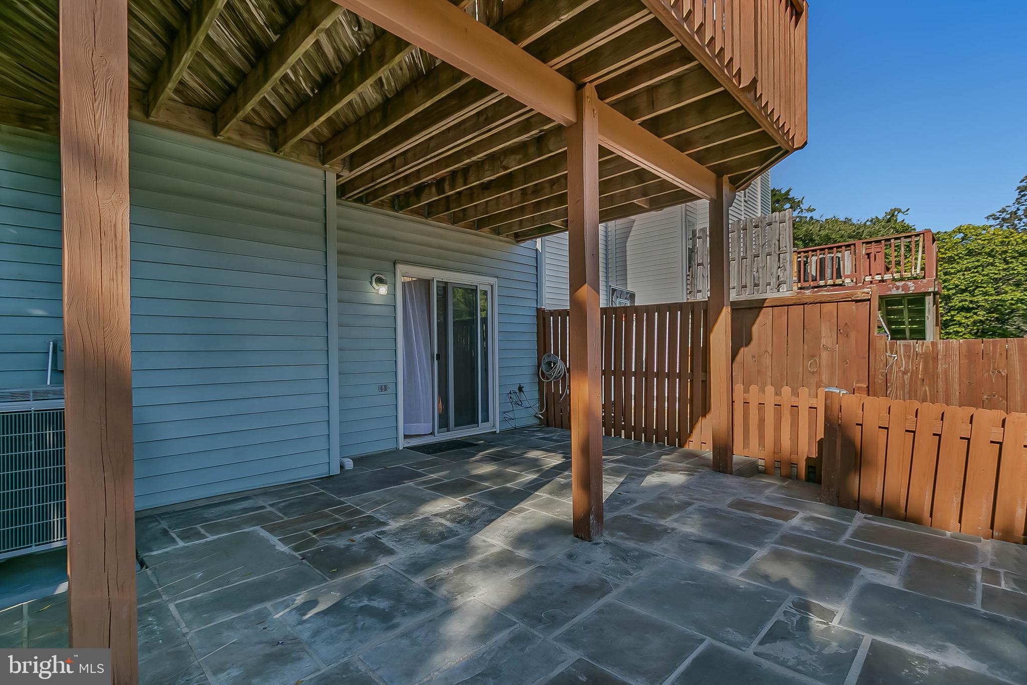 CALVERTON - Residential