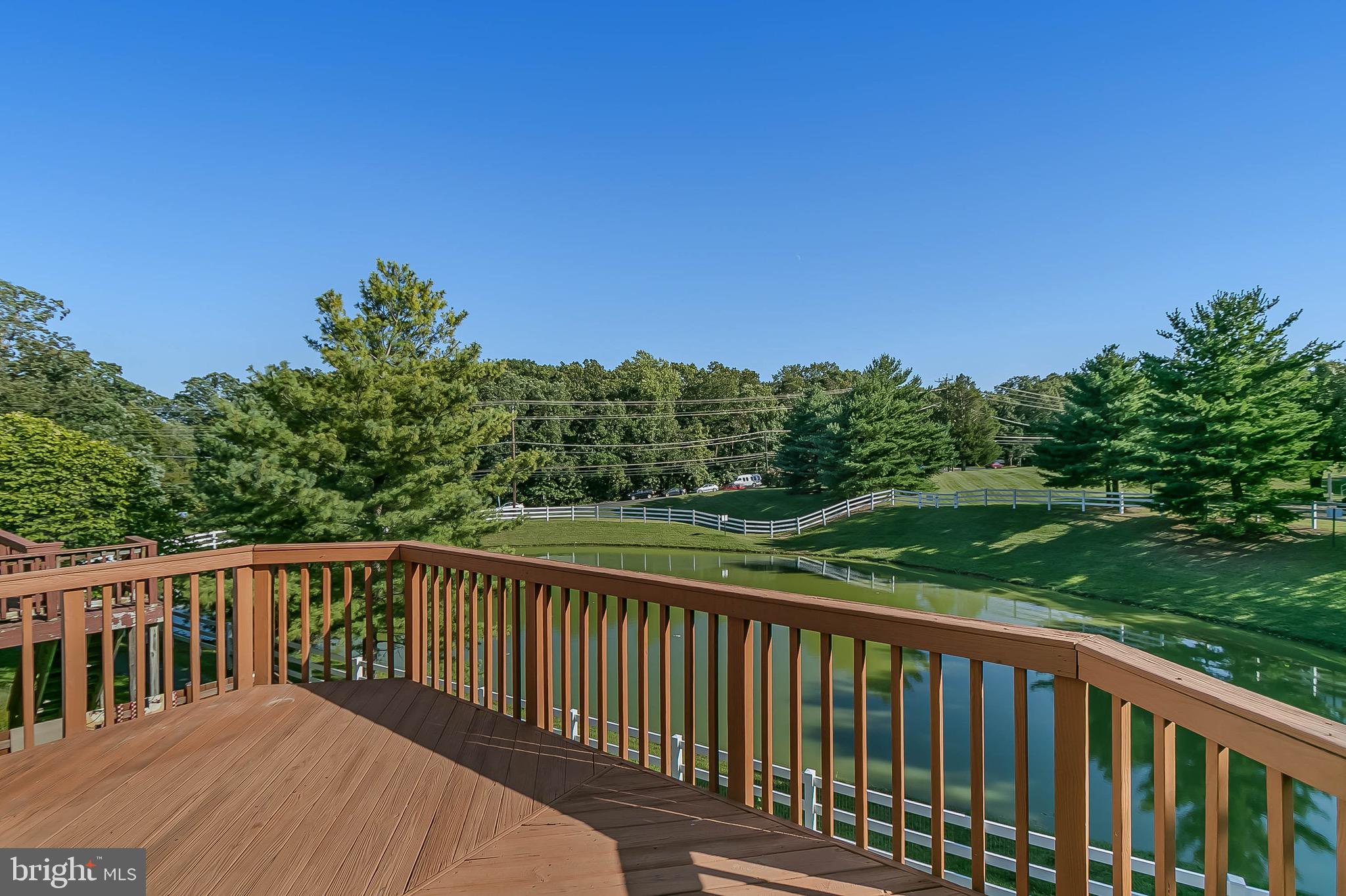 CALVERTON - Residential