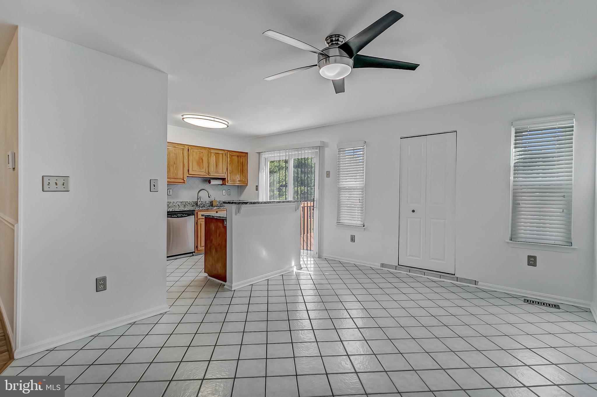 CALVERTON - Residential