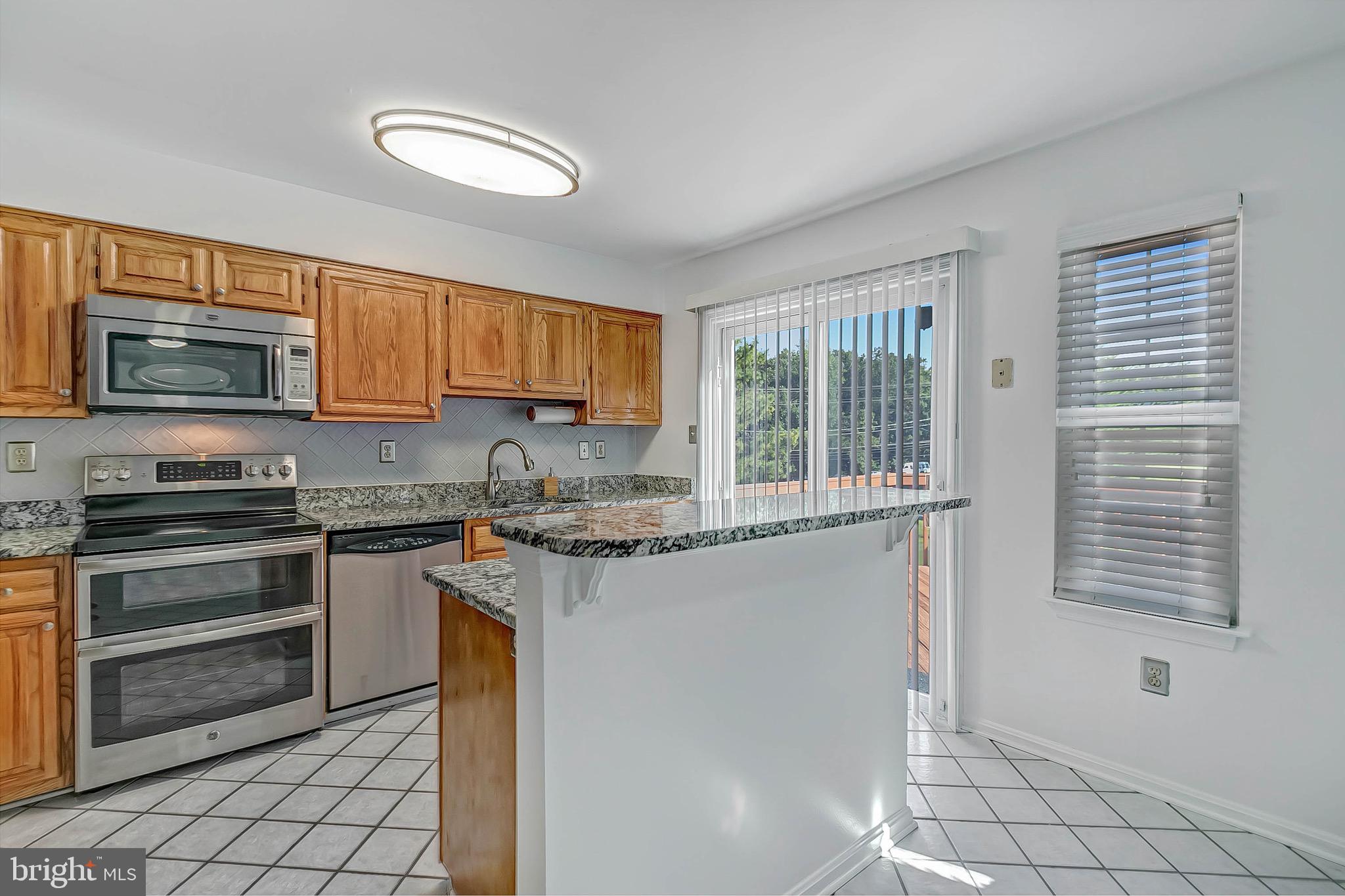 CALVERTON - Residential