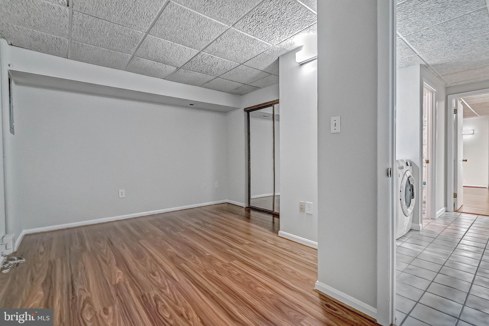 CALVERTON - Residential